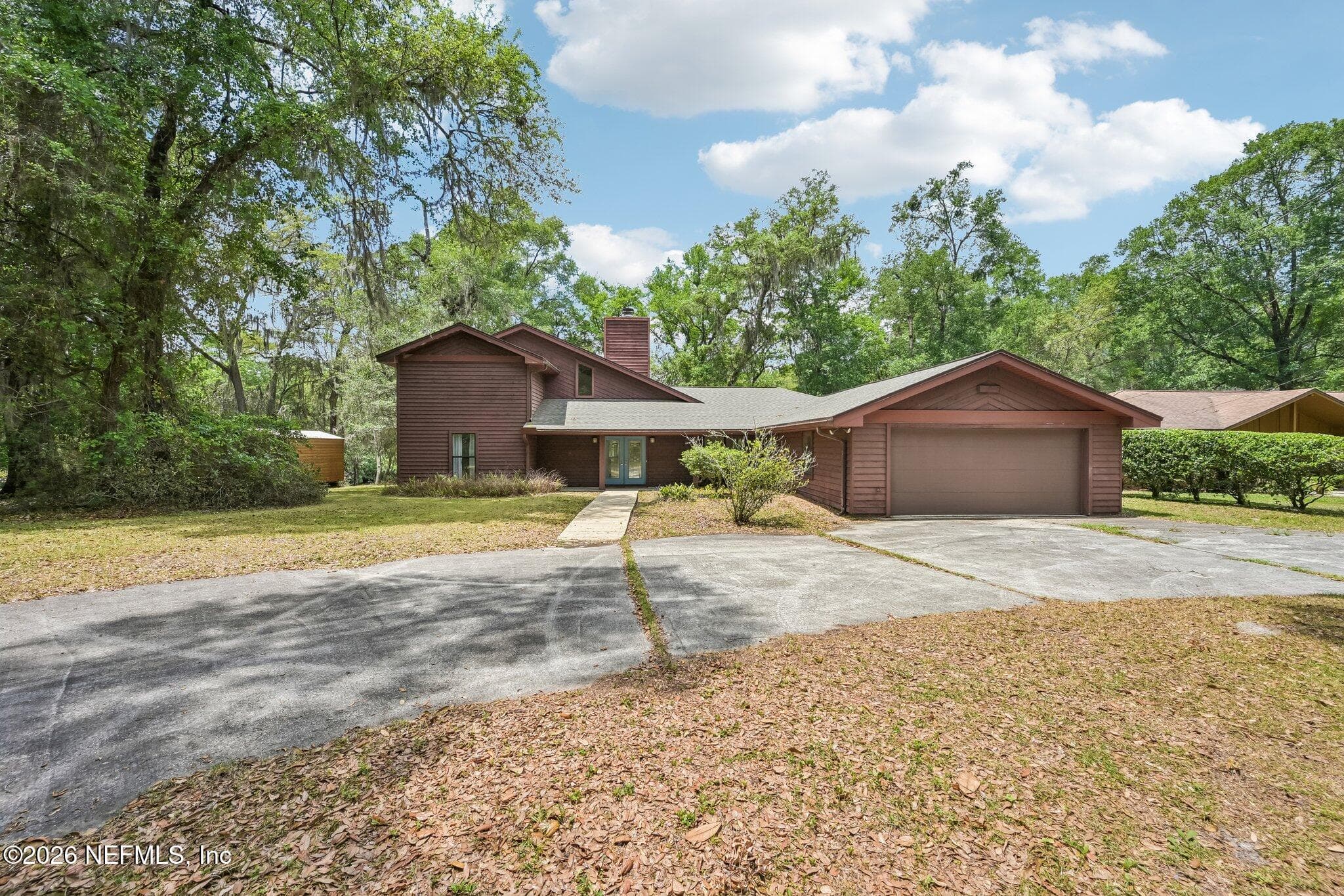 2402 SANDY RUN Drive W, Middleburg — exterior