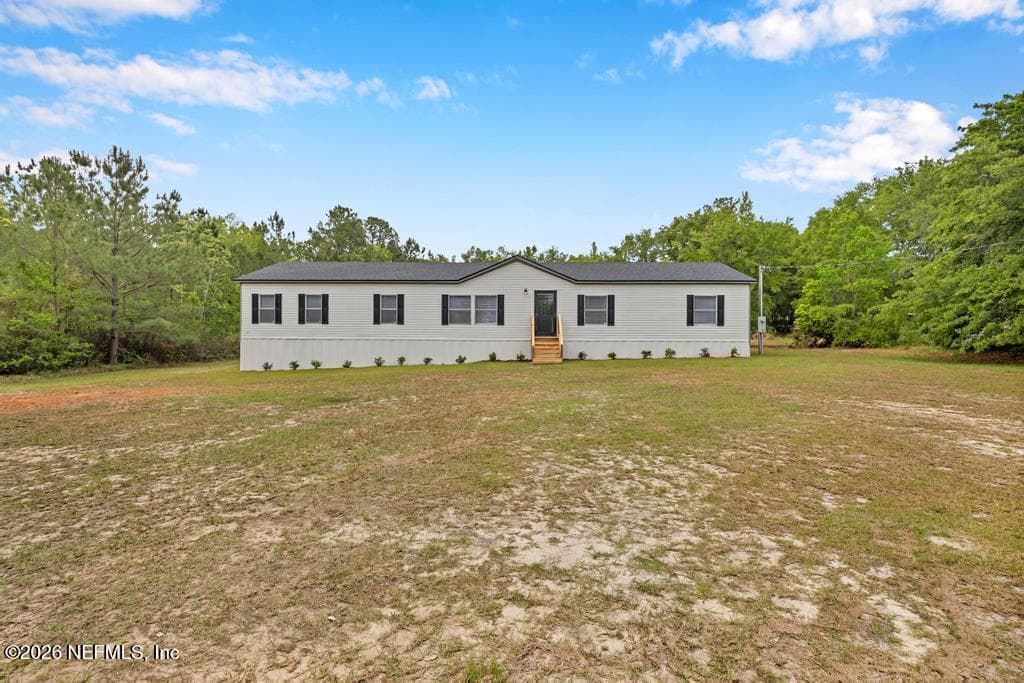 13 TULIP Court, Middleburg — exterior