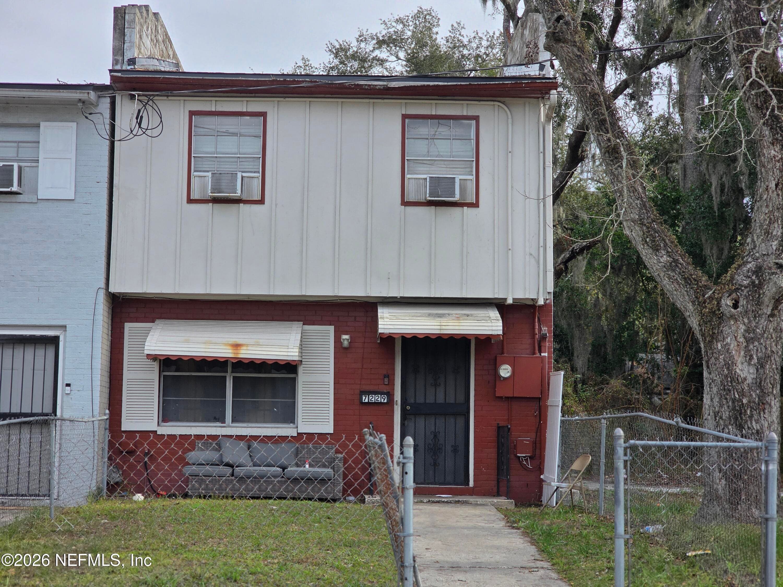 7229 KEN KNIGHT Drive E, Jacksonville — exterior