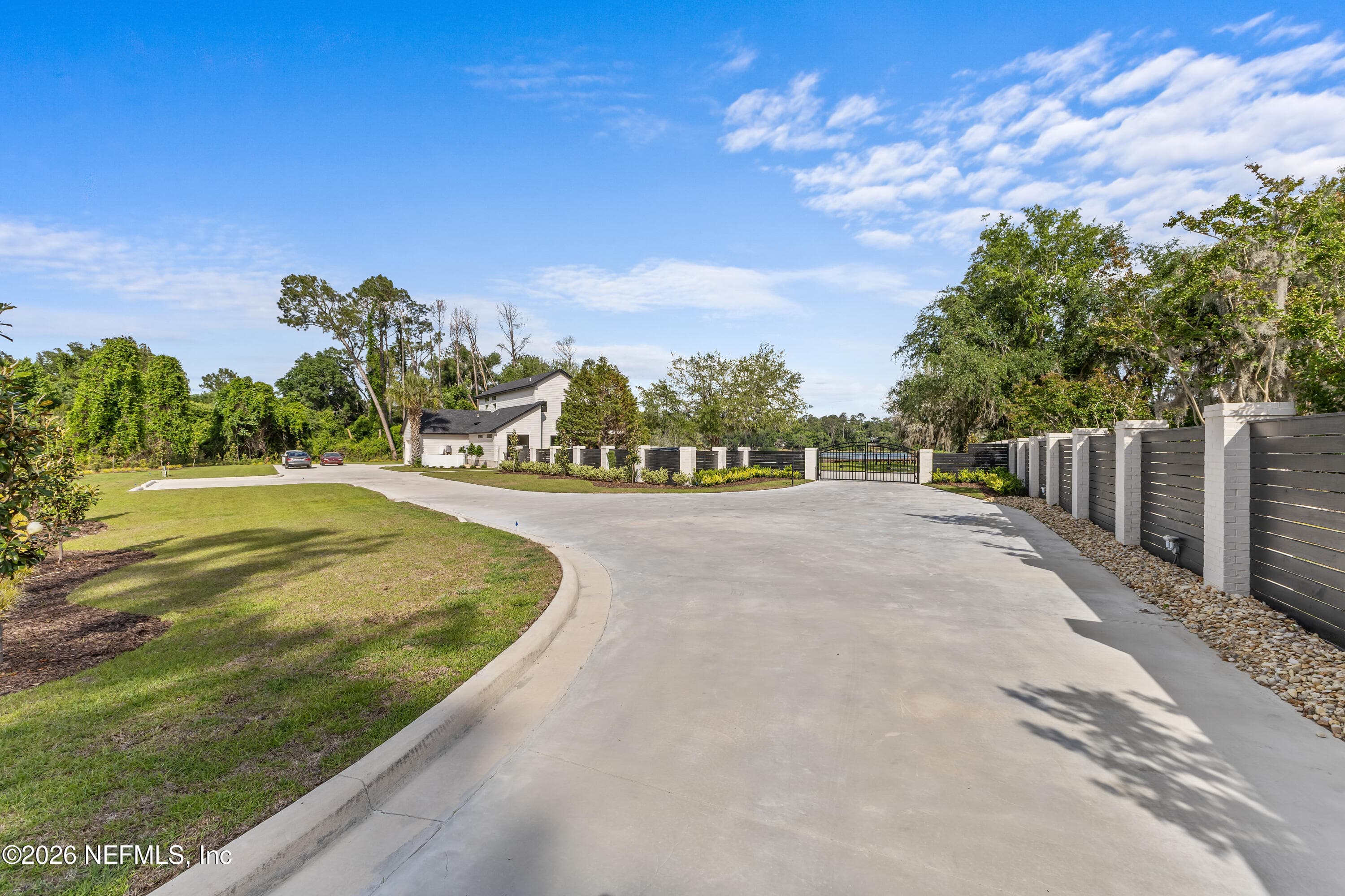 300 NW TALQUIN Court, Jennings — photo 3