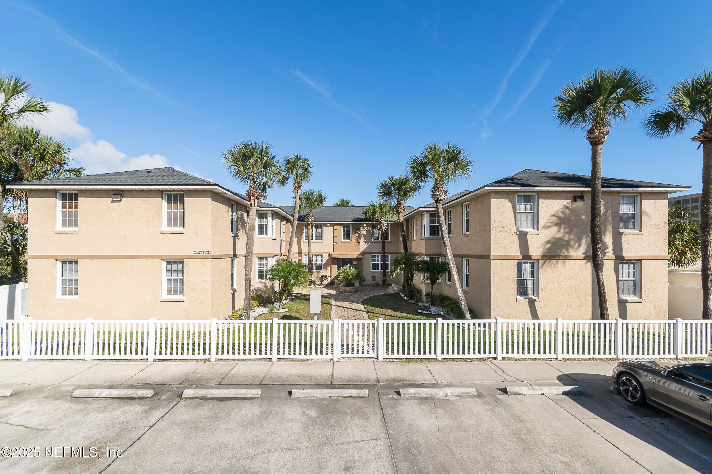 319 1ST Avenue N 2-E, Jacksonville Beach, FL 32250, Jacksonville Beach — exterior