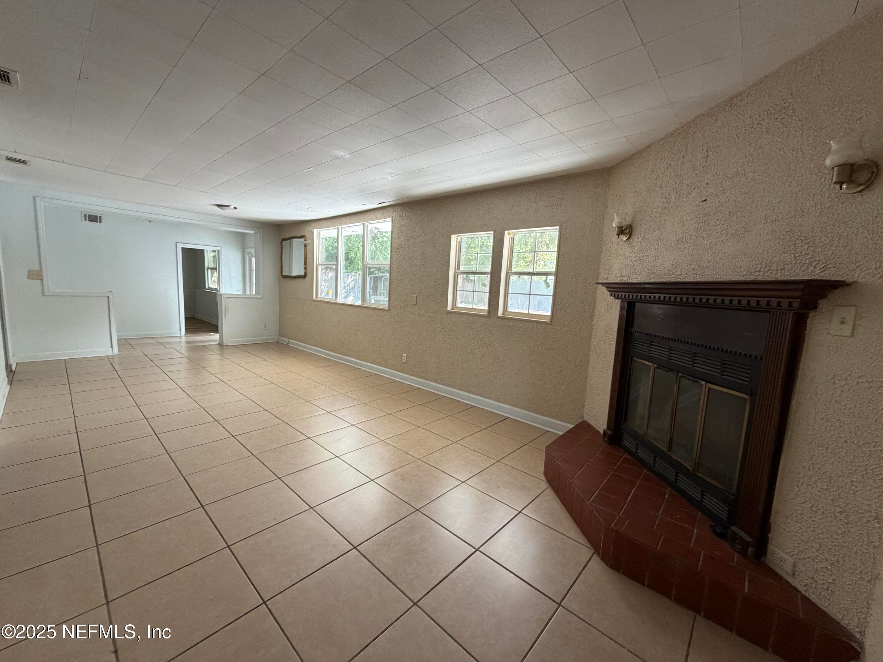 2423 GREEN OAK Drive, Jacksonville, FL 32211, Jacksonville — photo 2