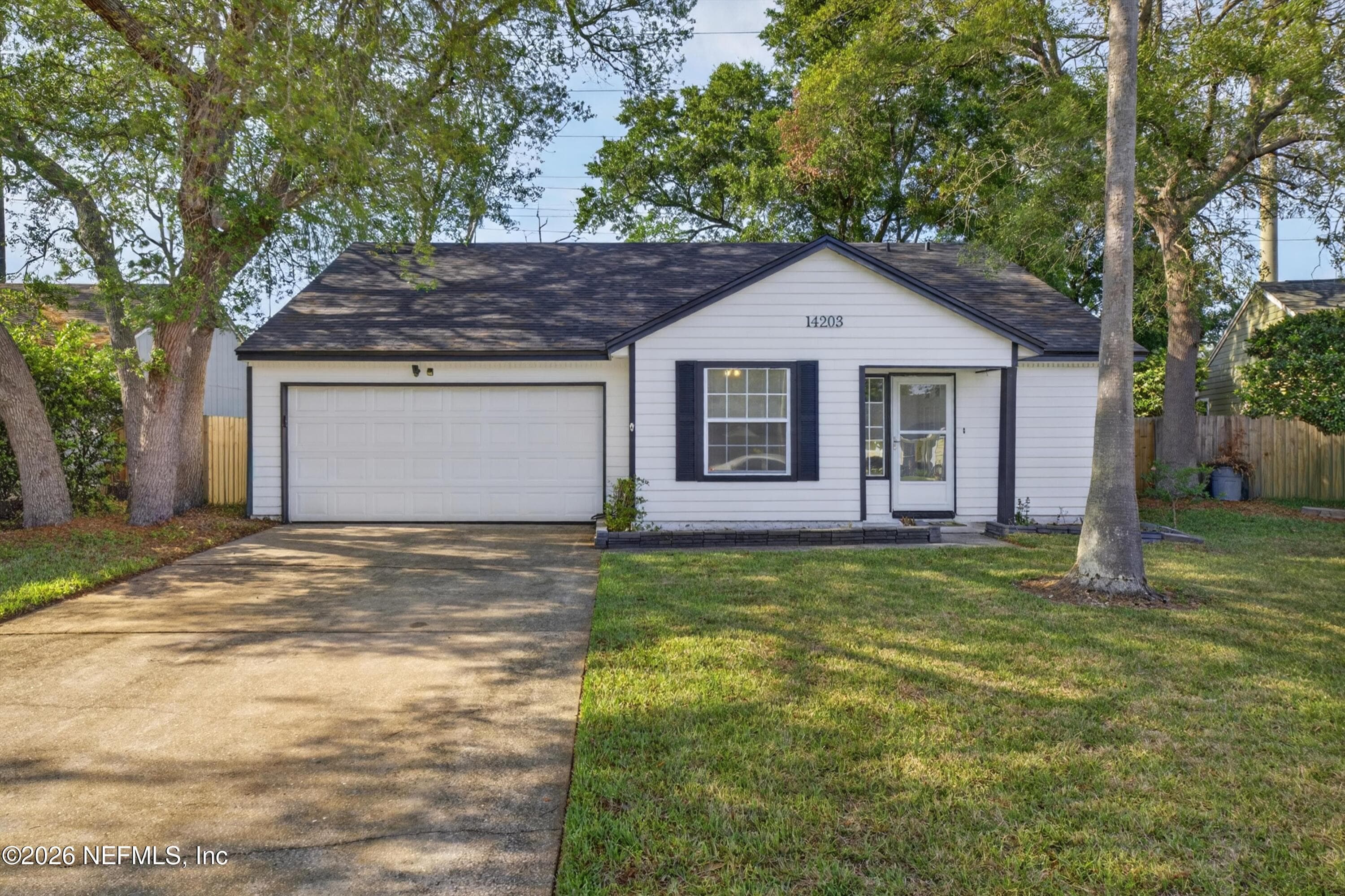 14203 HAMPTON FALLS Drive N, Jacksonville — exterior