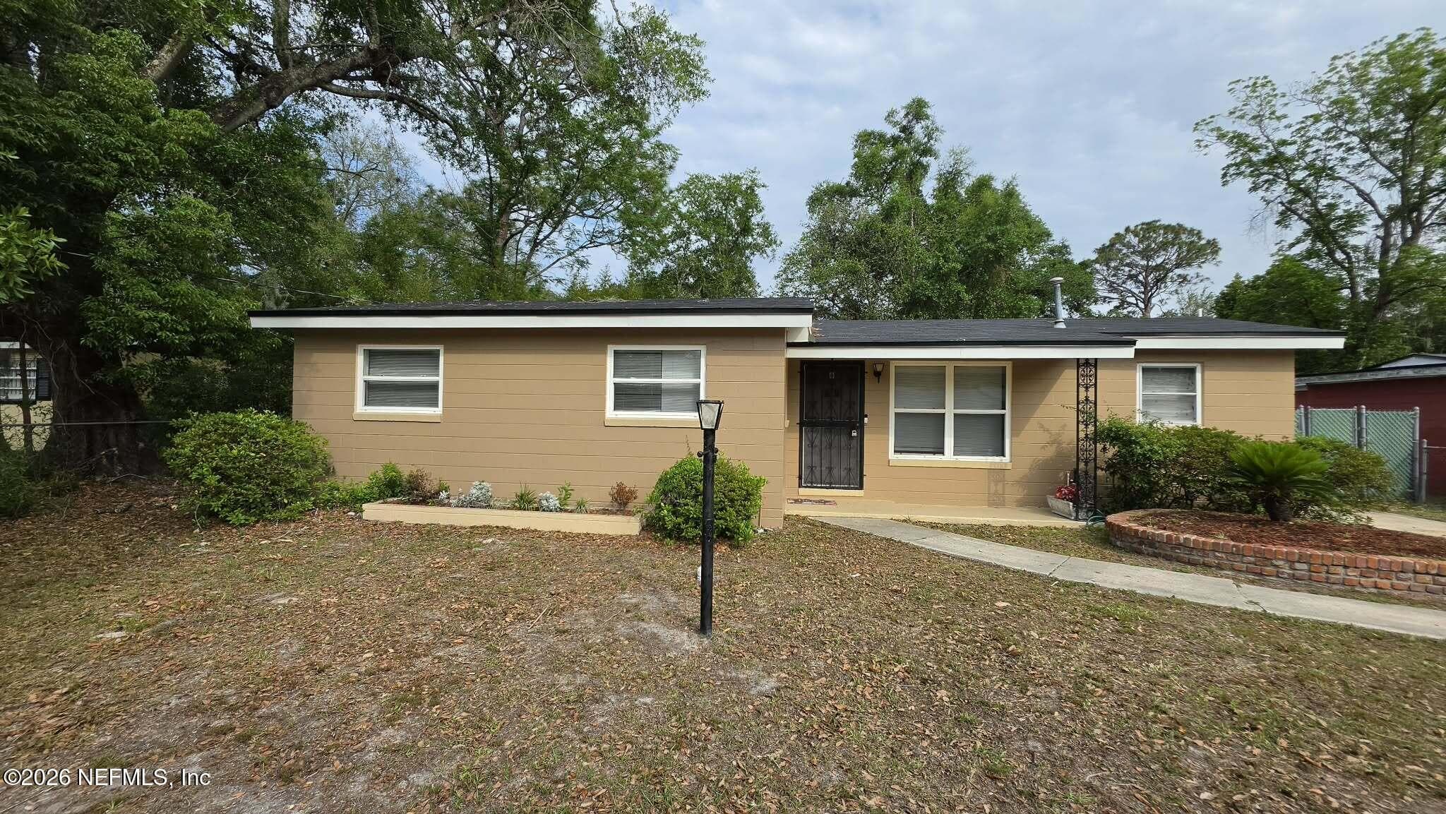 4934 DONNYBROOK Avenue, Jacksonville — exterior