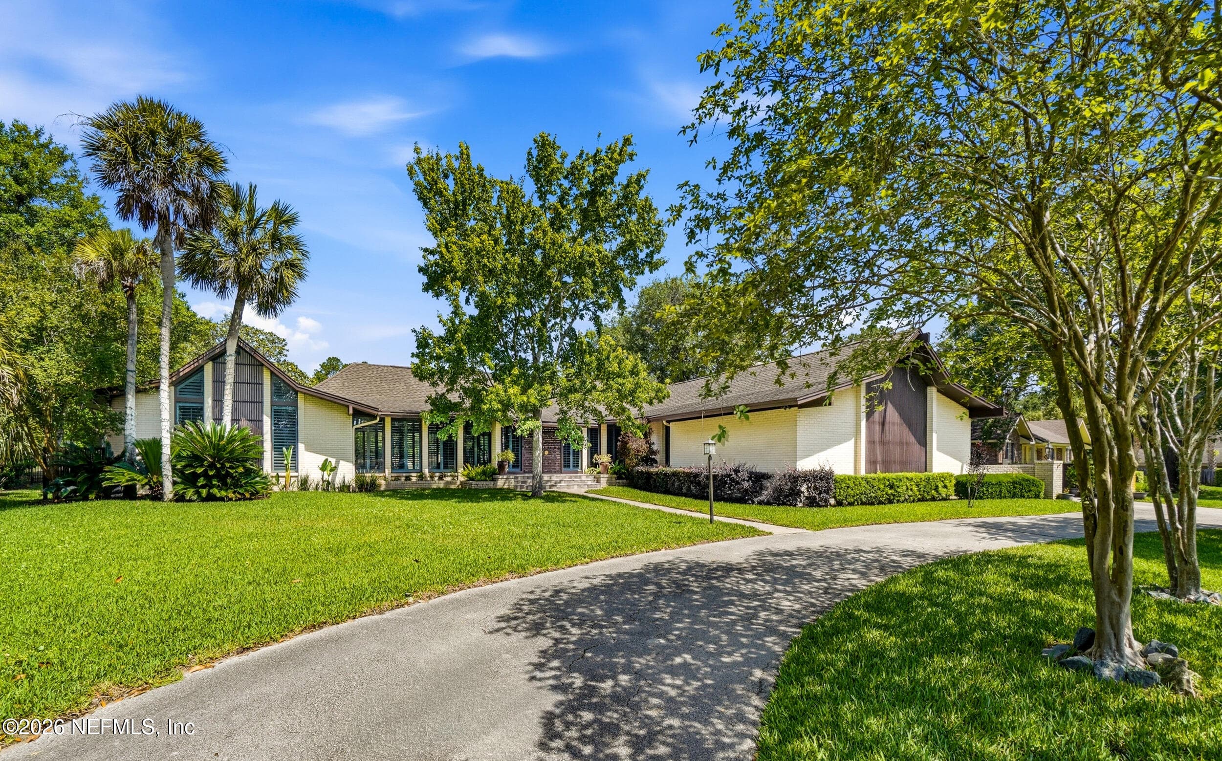 7946 QUAILWOOD Drive, Jacksonville — exterior