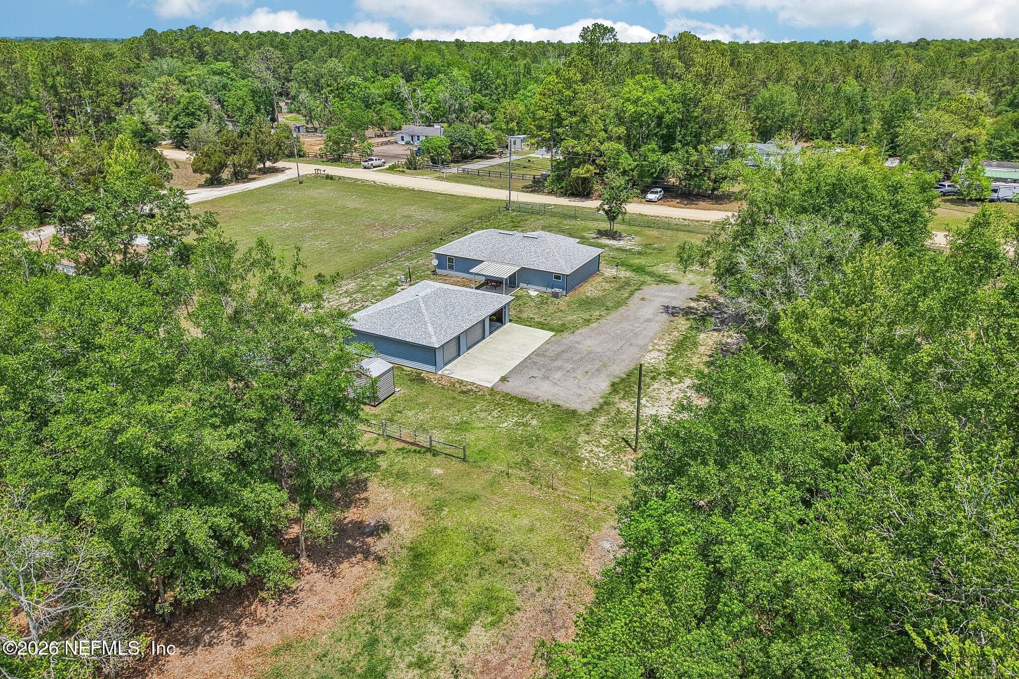 5763 MAVERICK Road, Middleburg — exterior