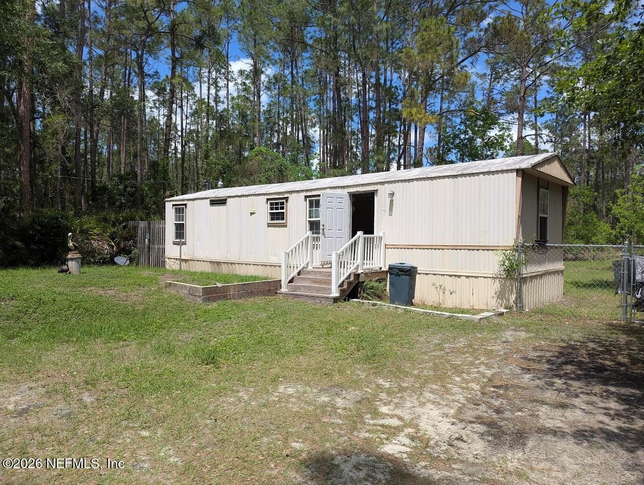 104 MOORE Avenue, Interlachen, FL 32148, Interlachen — exterior