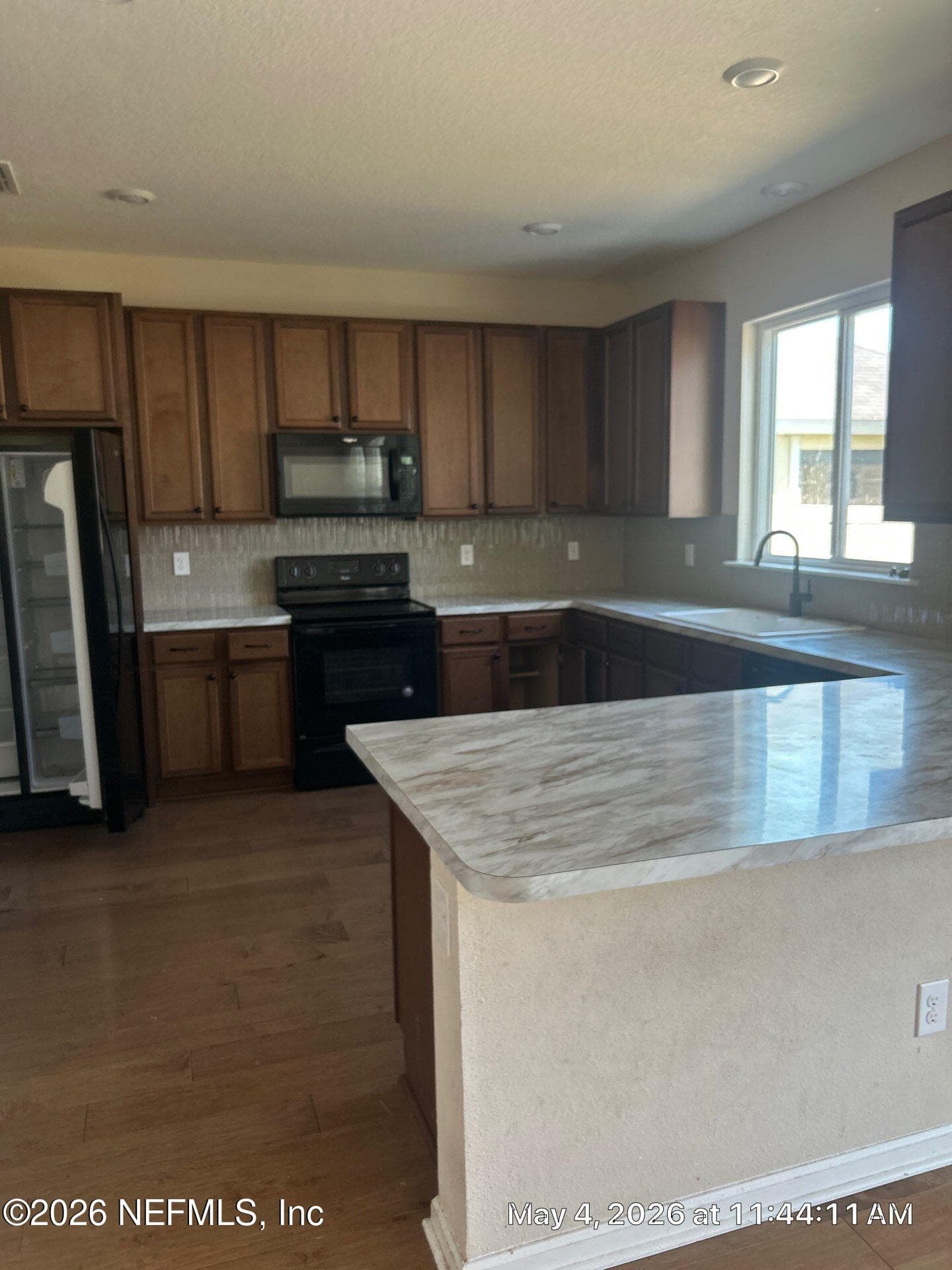 9711 SKYDIVE Court, Jacksonville — photo 2