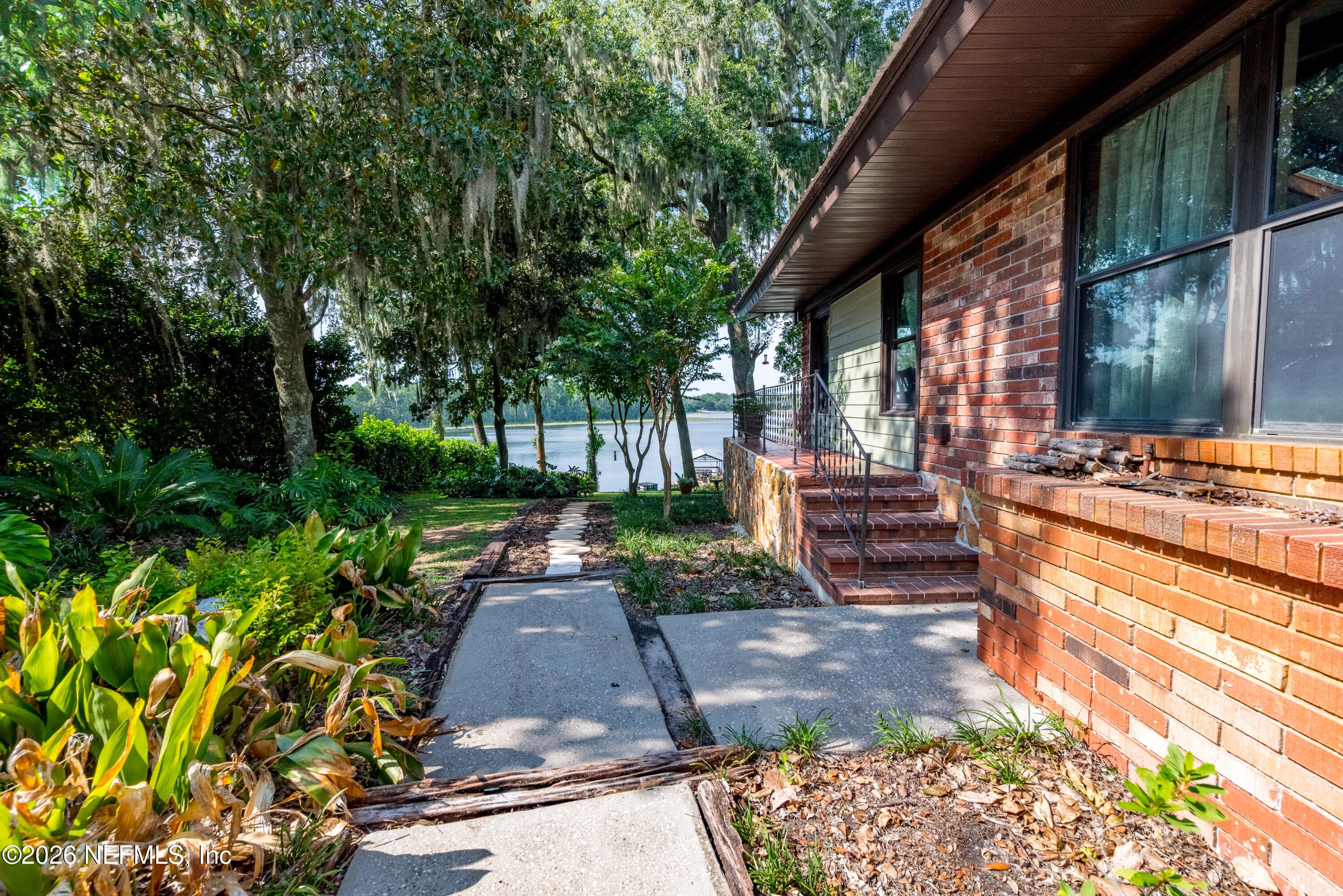 8166 ALDERMAN Road, Melrose — photo 3