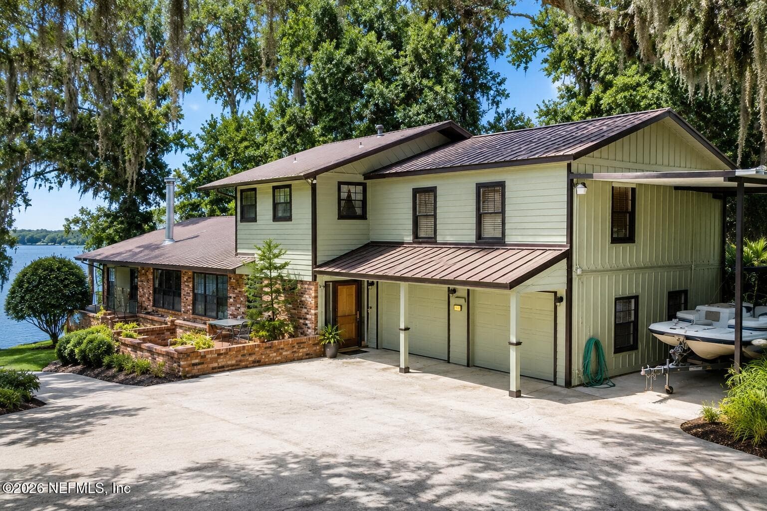 8166 ALDERMAN Road, Melrose — exterior