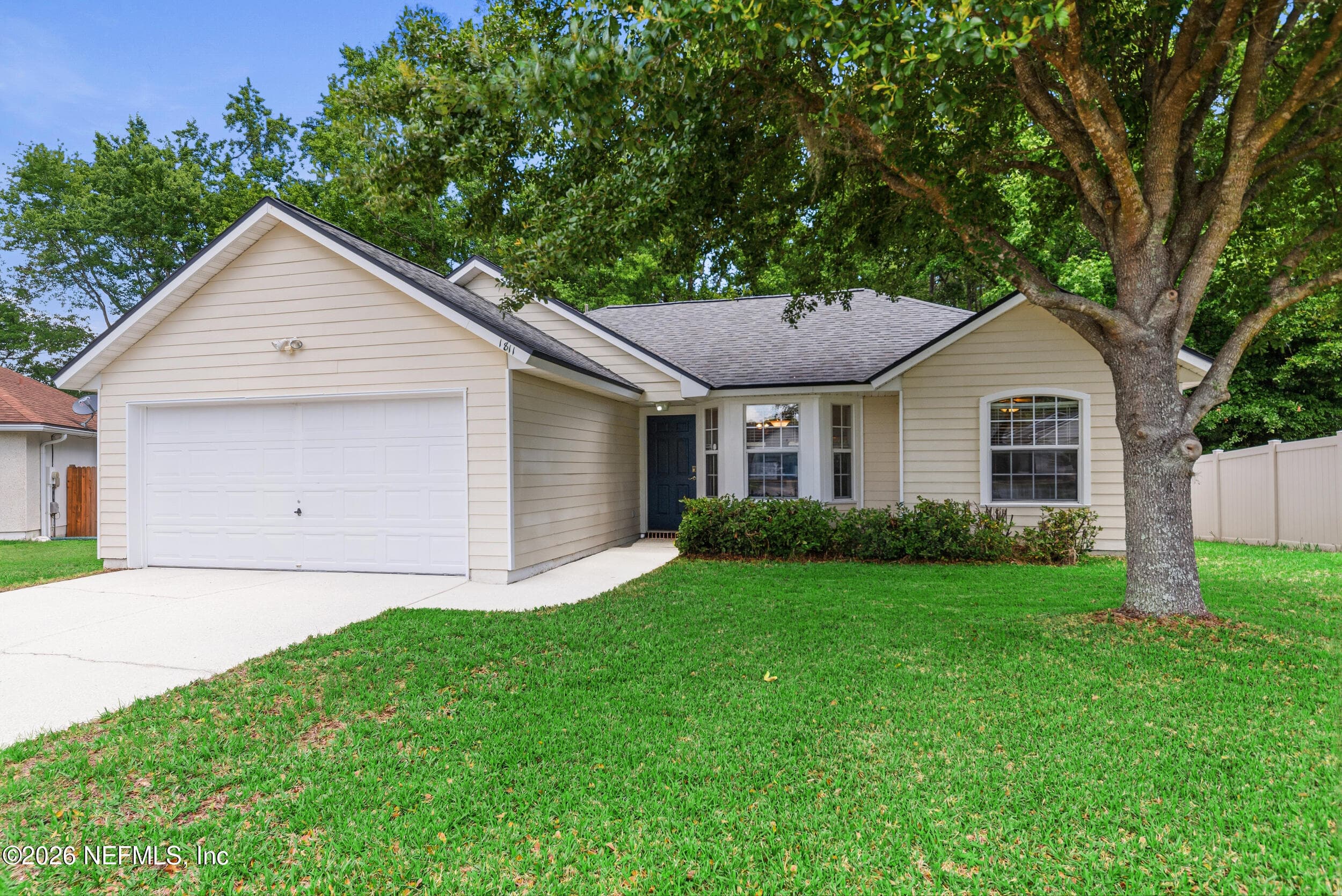 1811 DAHLIA Court, Middleburg, FL 32068, Middleburg — photo 2