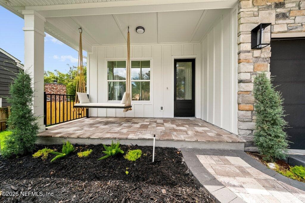 1324 MORVENWOOD Road, Jacksonville — photo 2