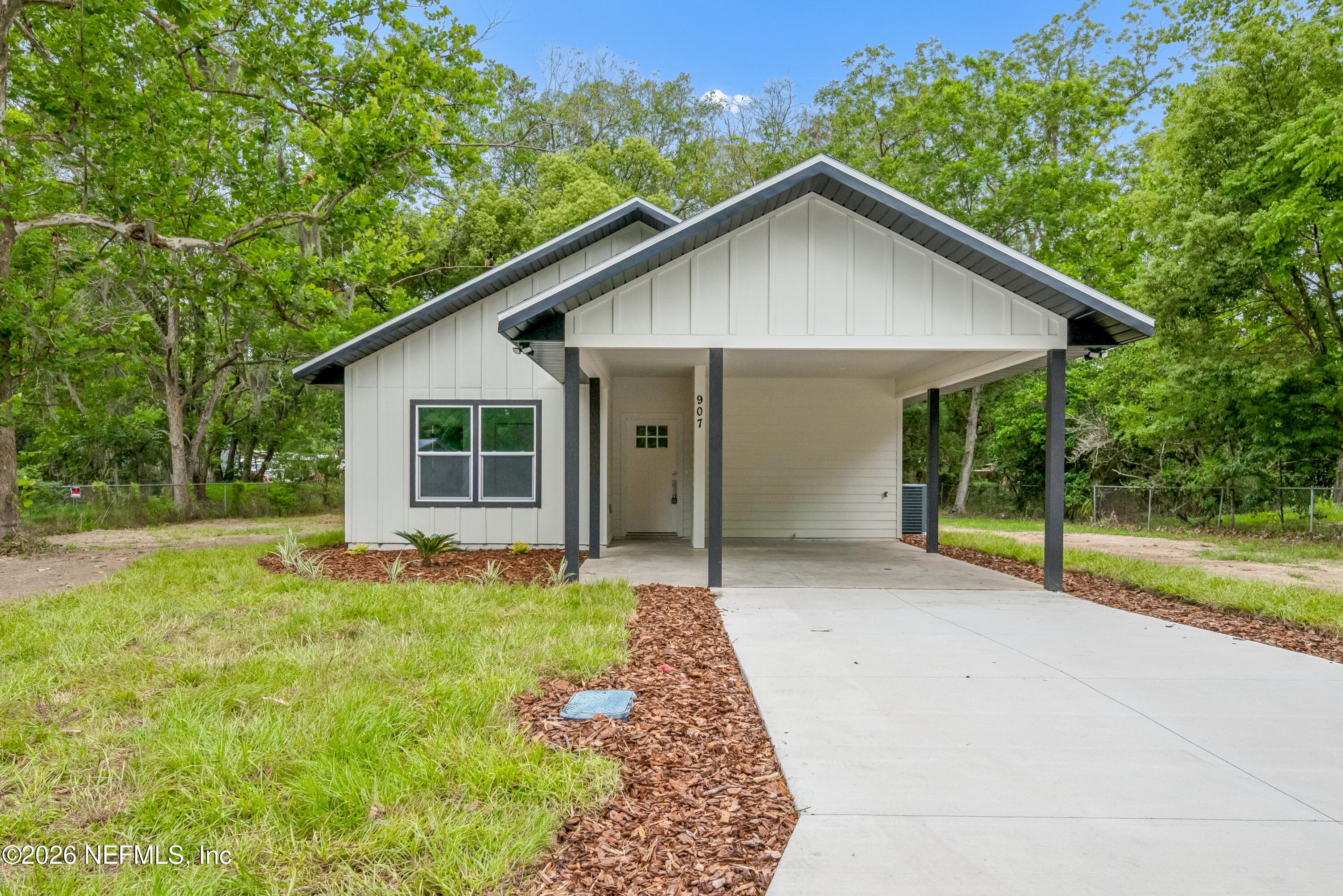 907 N THOMPSON Street, Starke, FL 32091, Starke — exterior