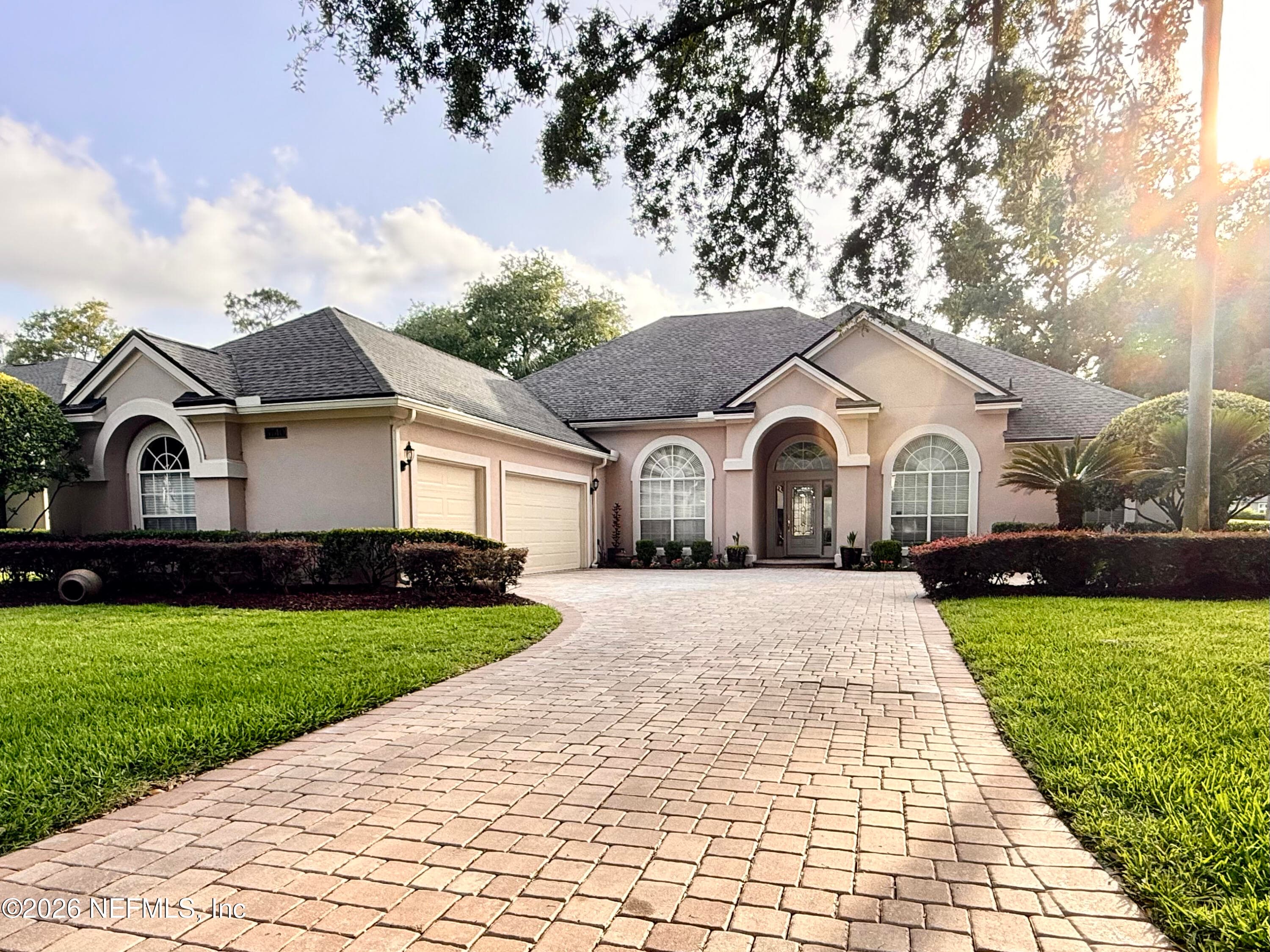 3740 WEXFORD HOLLOW Road E, Jacksonville — exterior