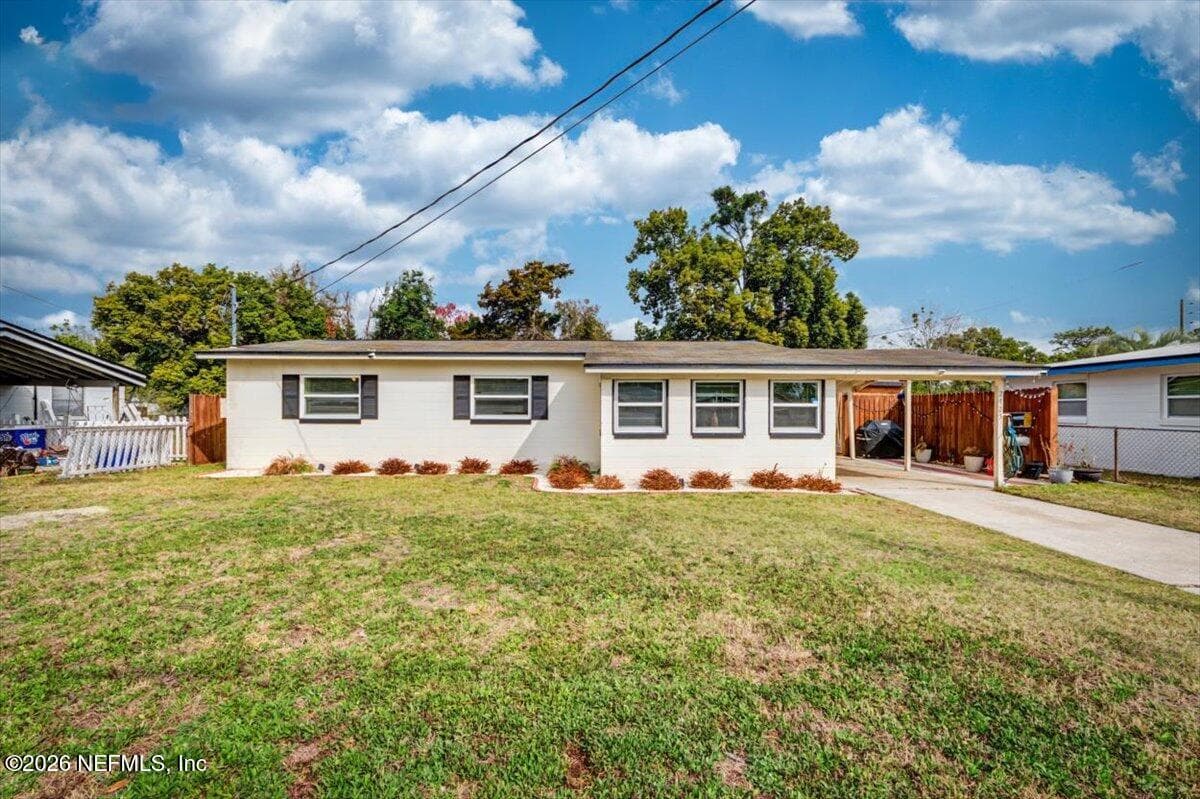 2425 TULSA Road N, Jacksonville — exterior