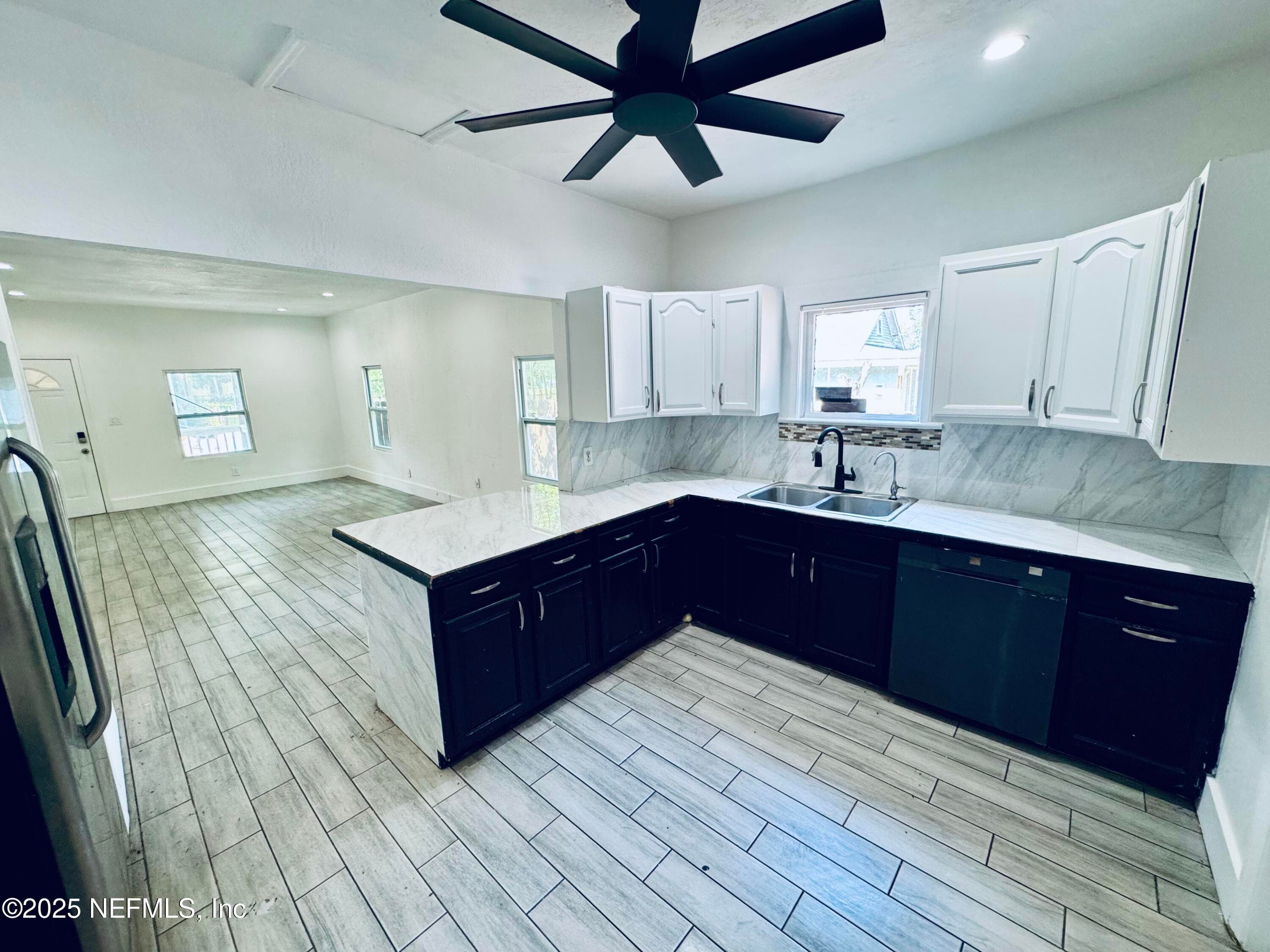 1041 E 14TH Street, Jacksonville — photo 3