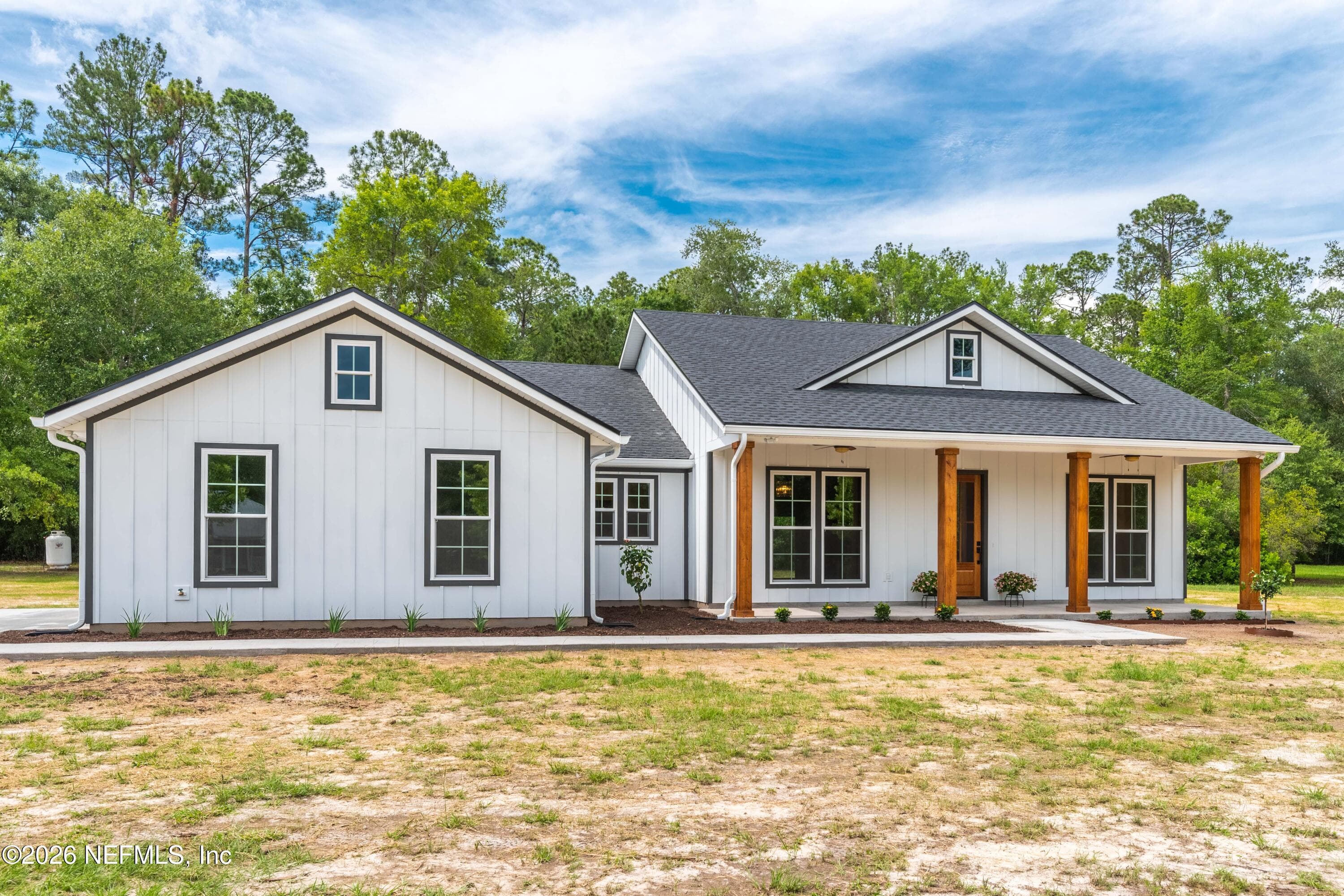 8021 YELLOW PINE Circle, Glen St. Mary — photo 3
