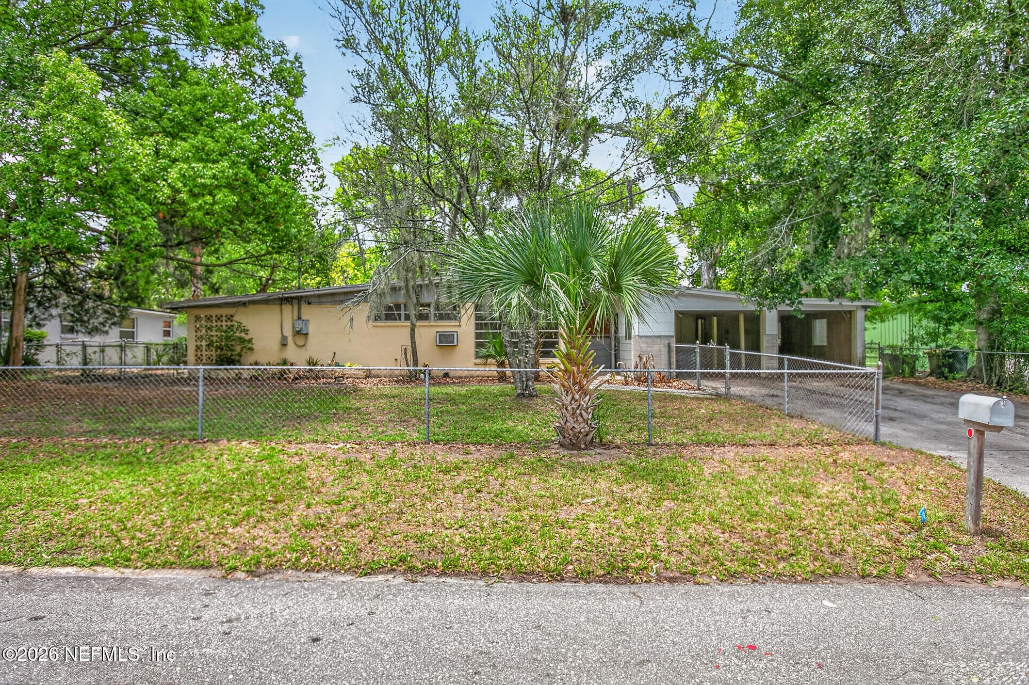 1640 CHATEAU Drive, Jacksonville — photo 3