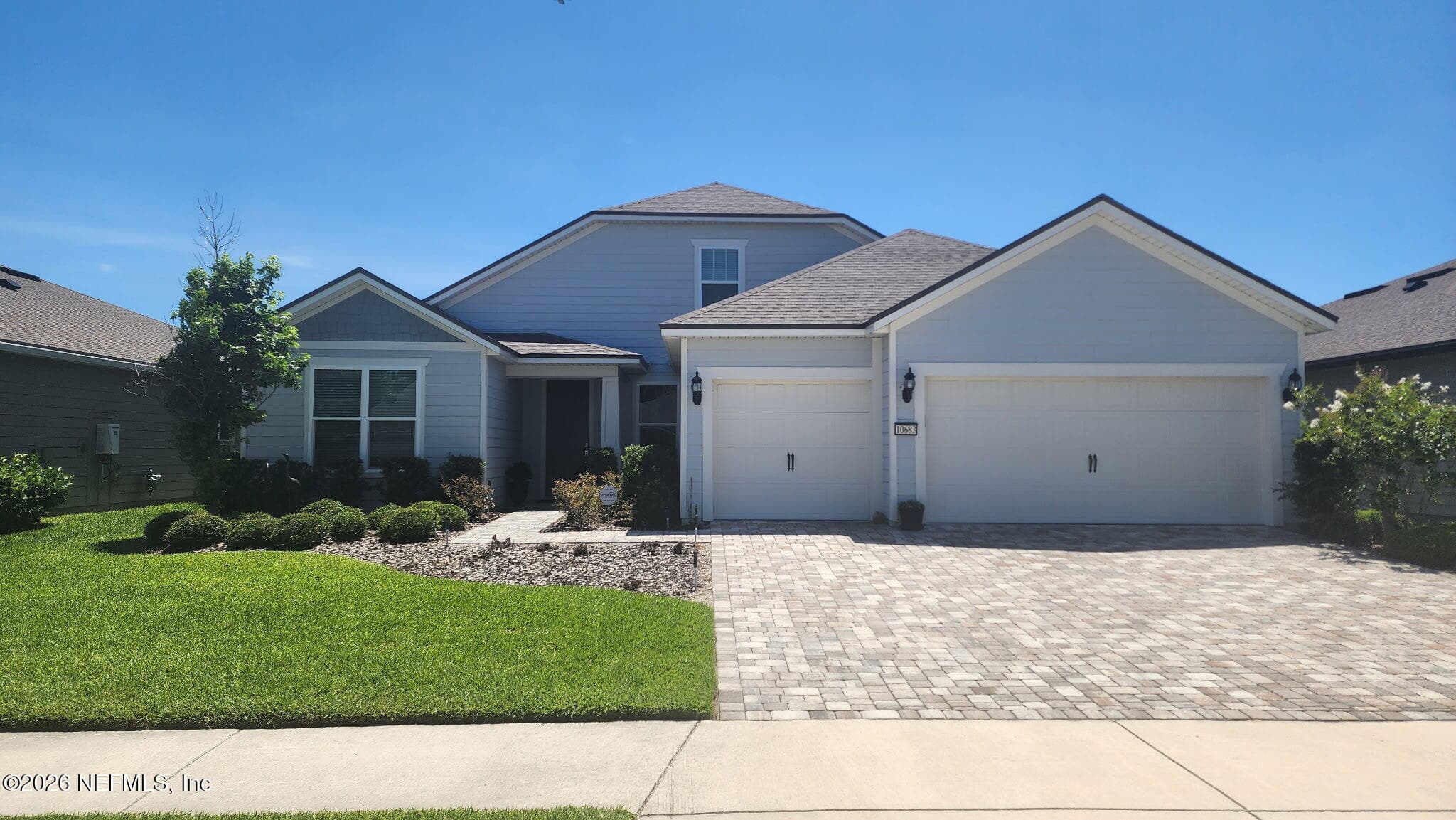 10683 TOWN VIEW Drive, Jacksonville — exterior