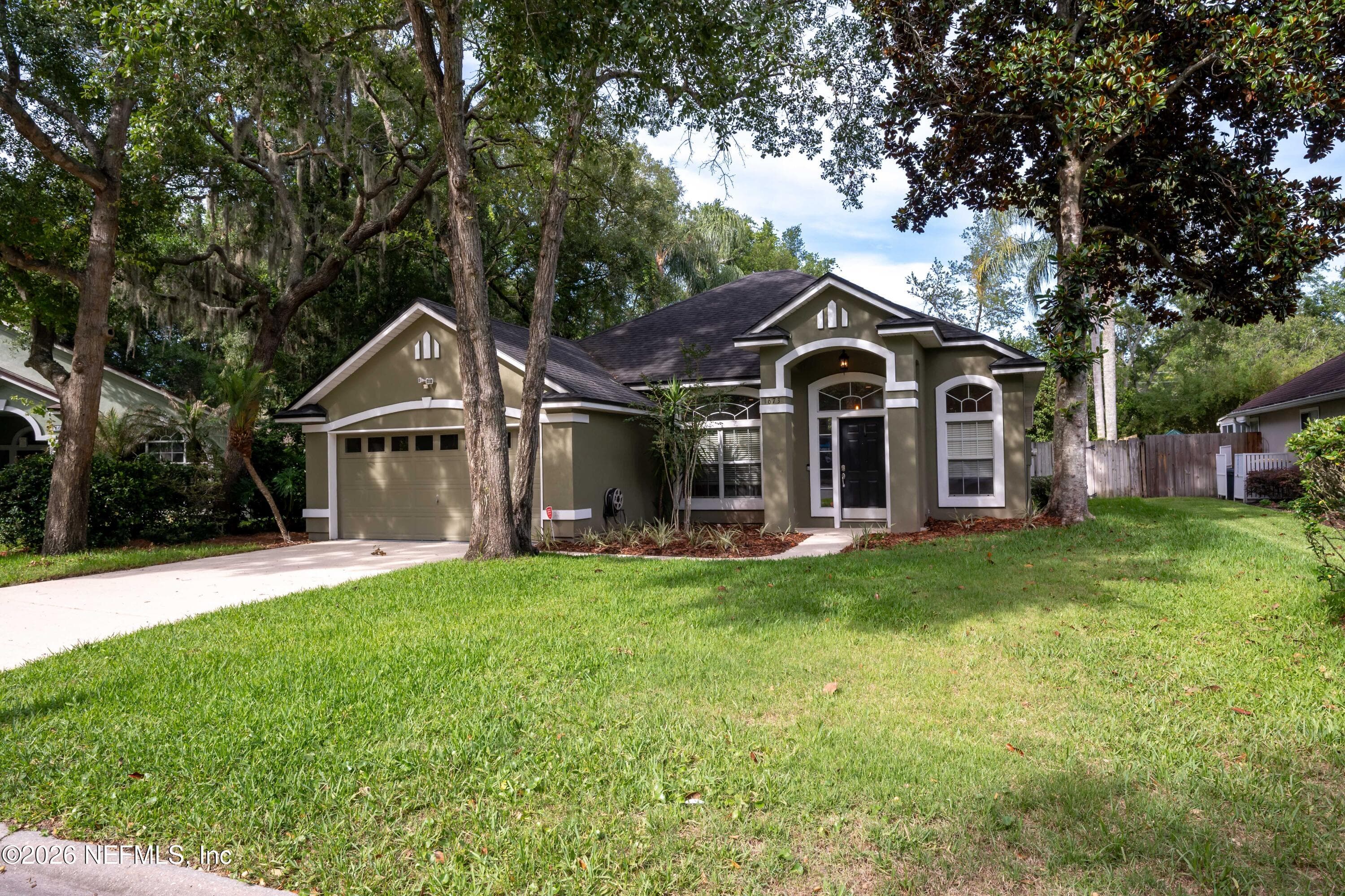 1673 TALL TREE Drive E, Jacksonville — exterior