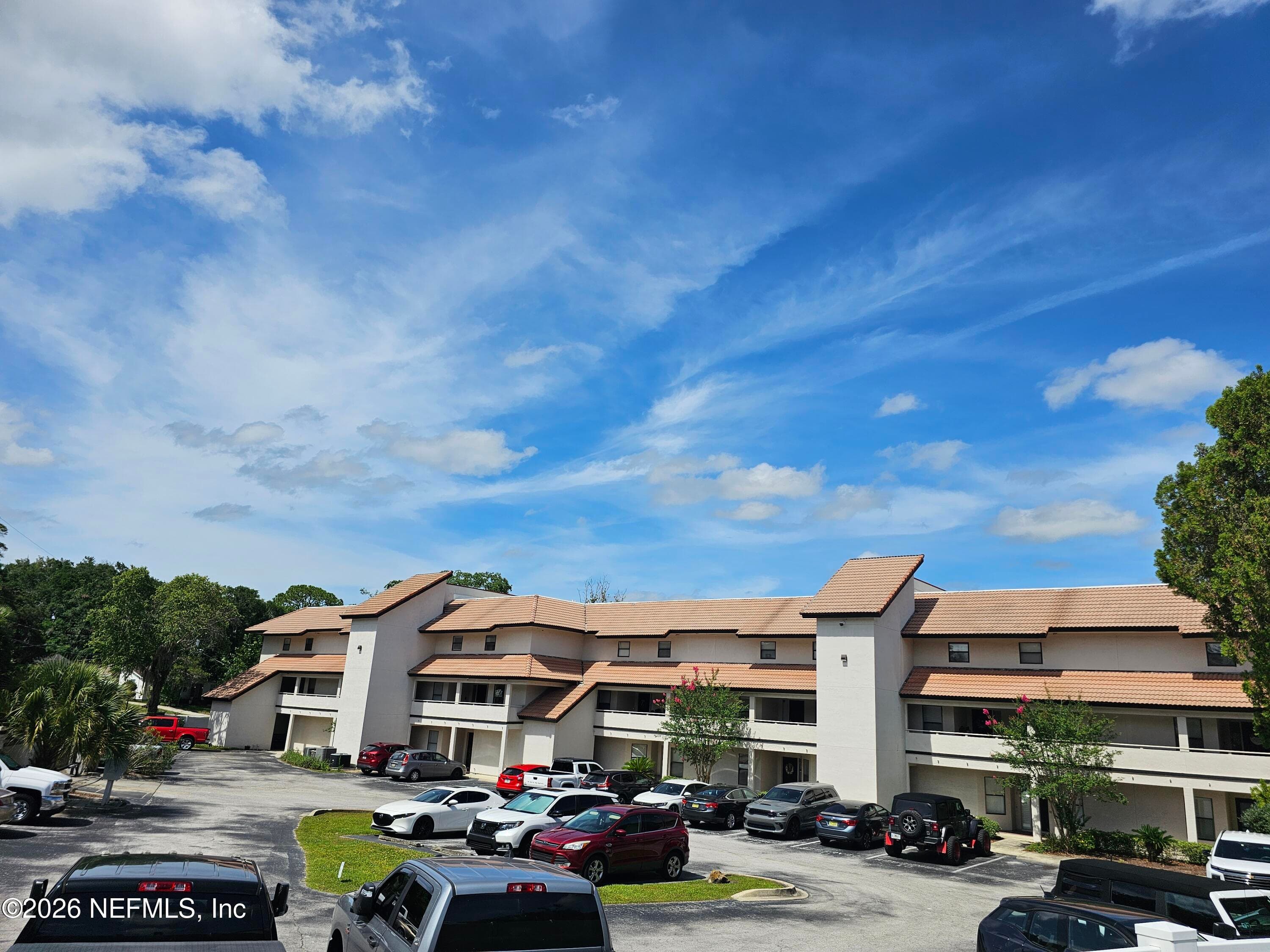 1307 RIVER HILLS Circle 16, Jacksonville — exterior