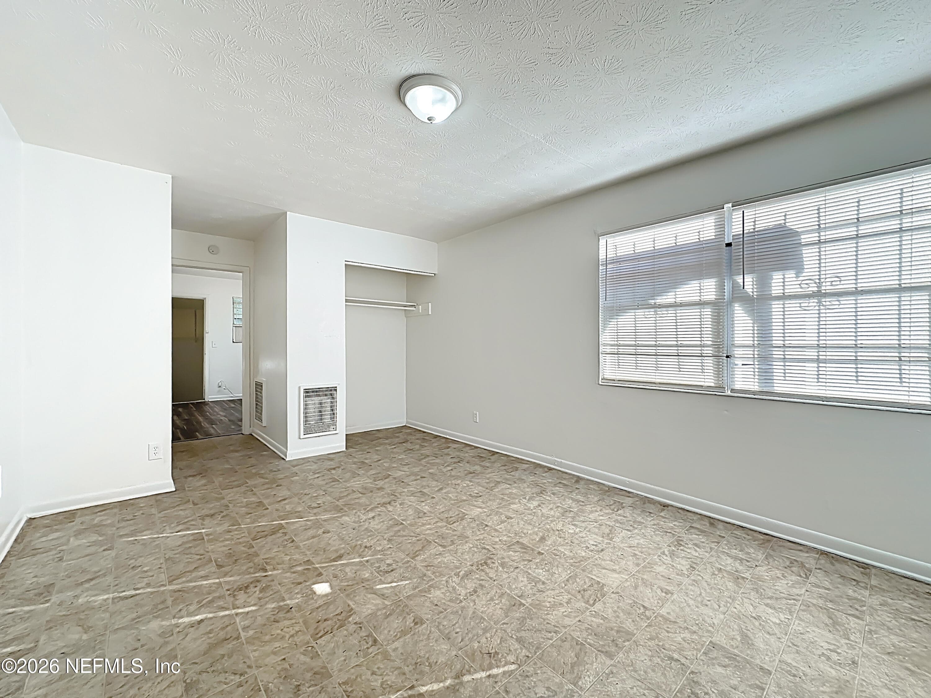4509 KEN KNIGHT Drive N, Jacksonville, FL 32209, Jacksonville — photo 3