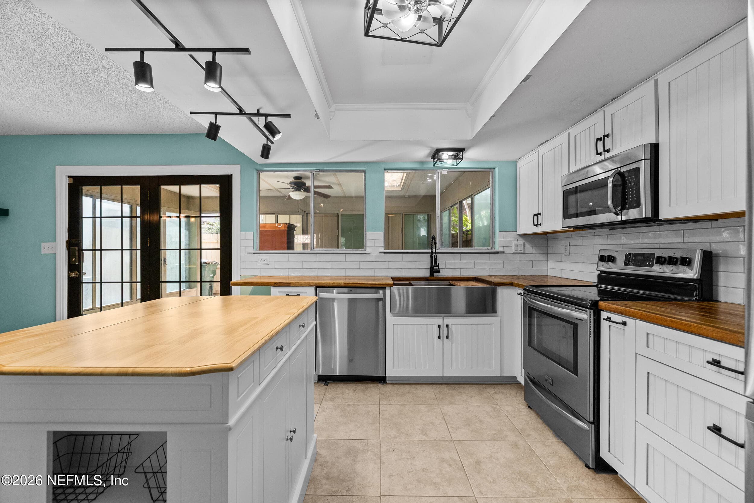 8203 SUTTON Place N, Jacksonville, FL 32217, Jacksonville — photo 3