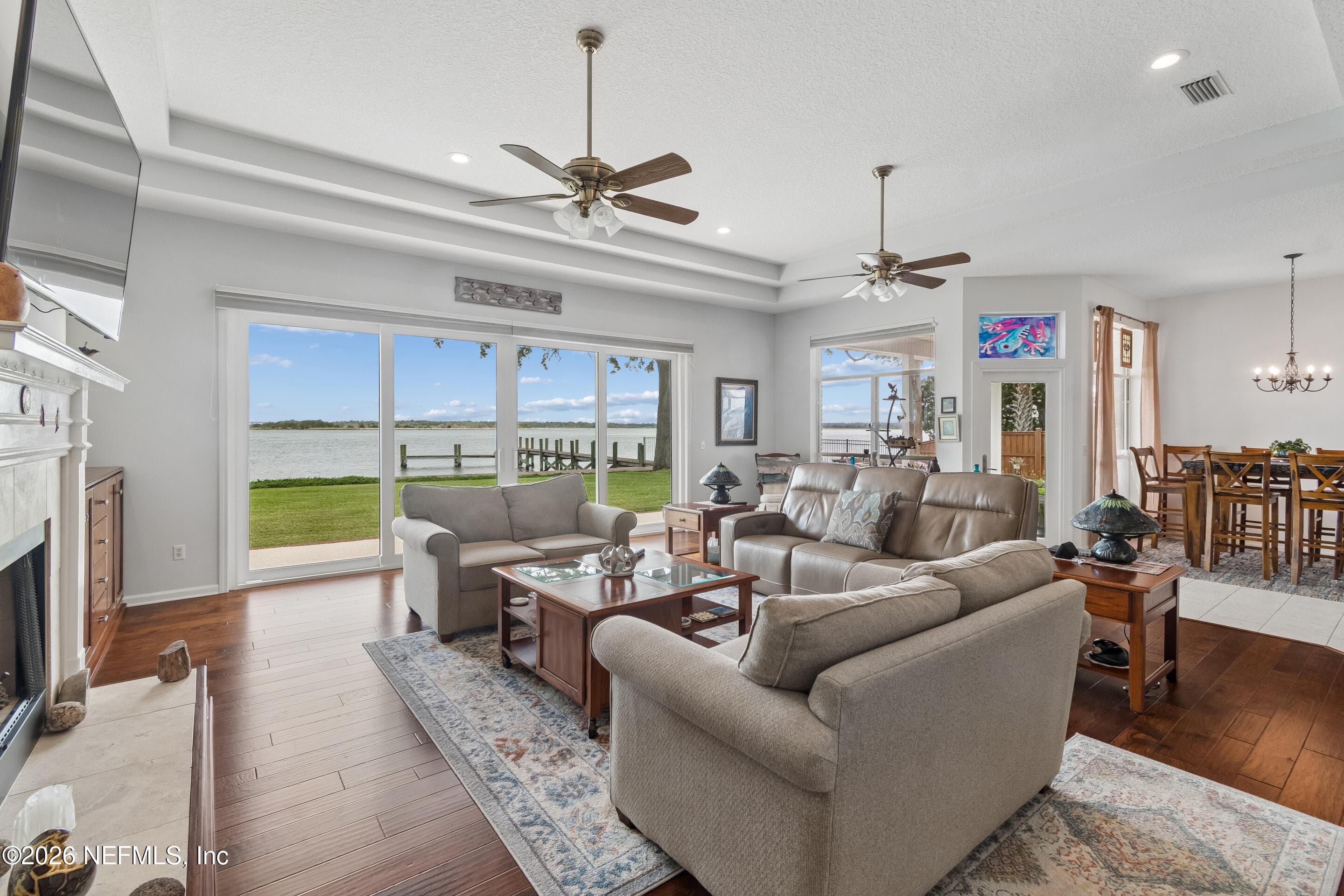 9006 HECKSCHER Drive, Jacksonville — exterior