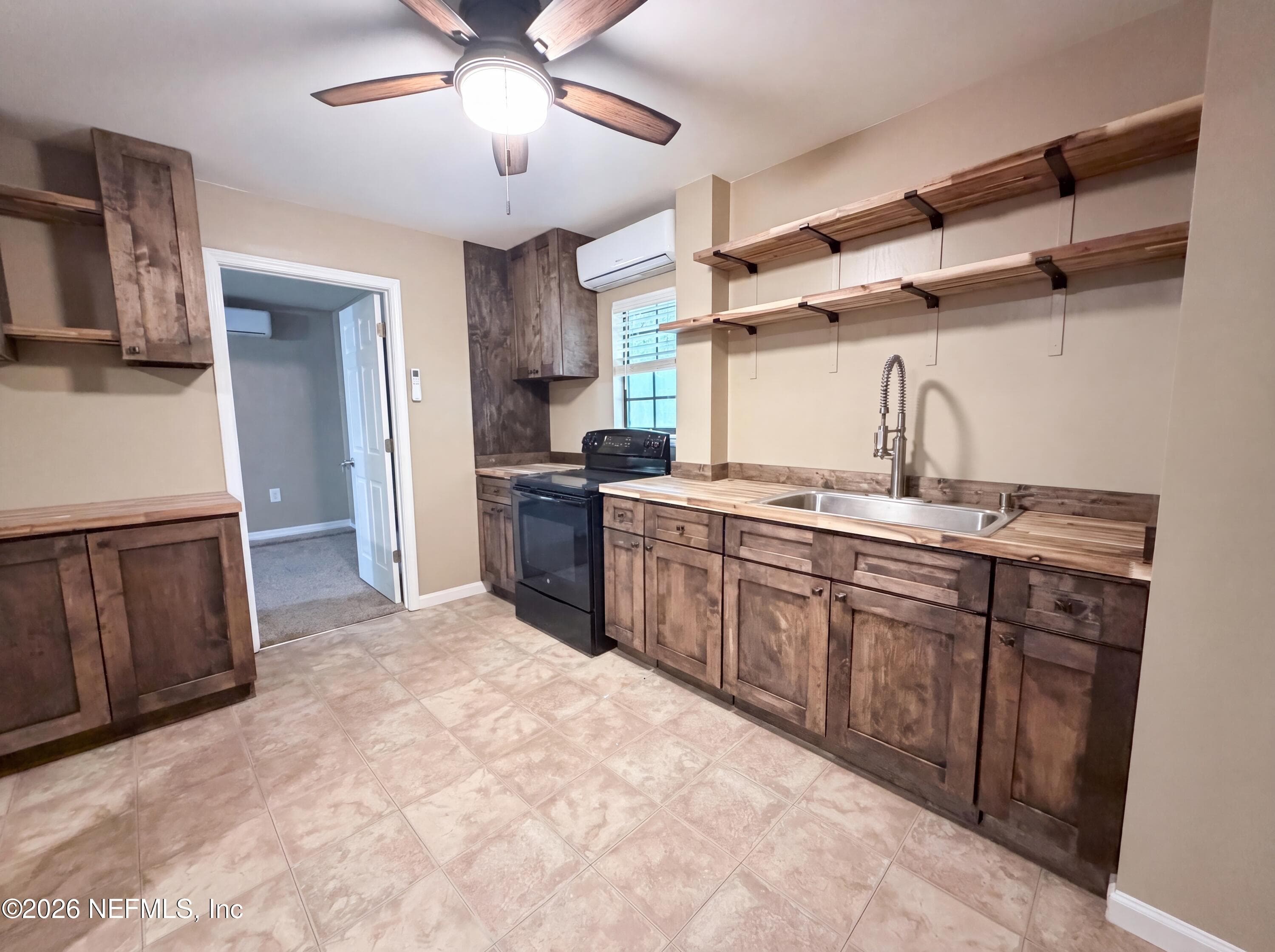 94 CONIFER Circle, Middleburg, FL 32068, Middleburg — photo 2
