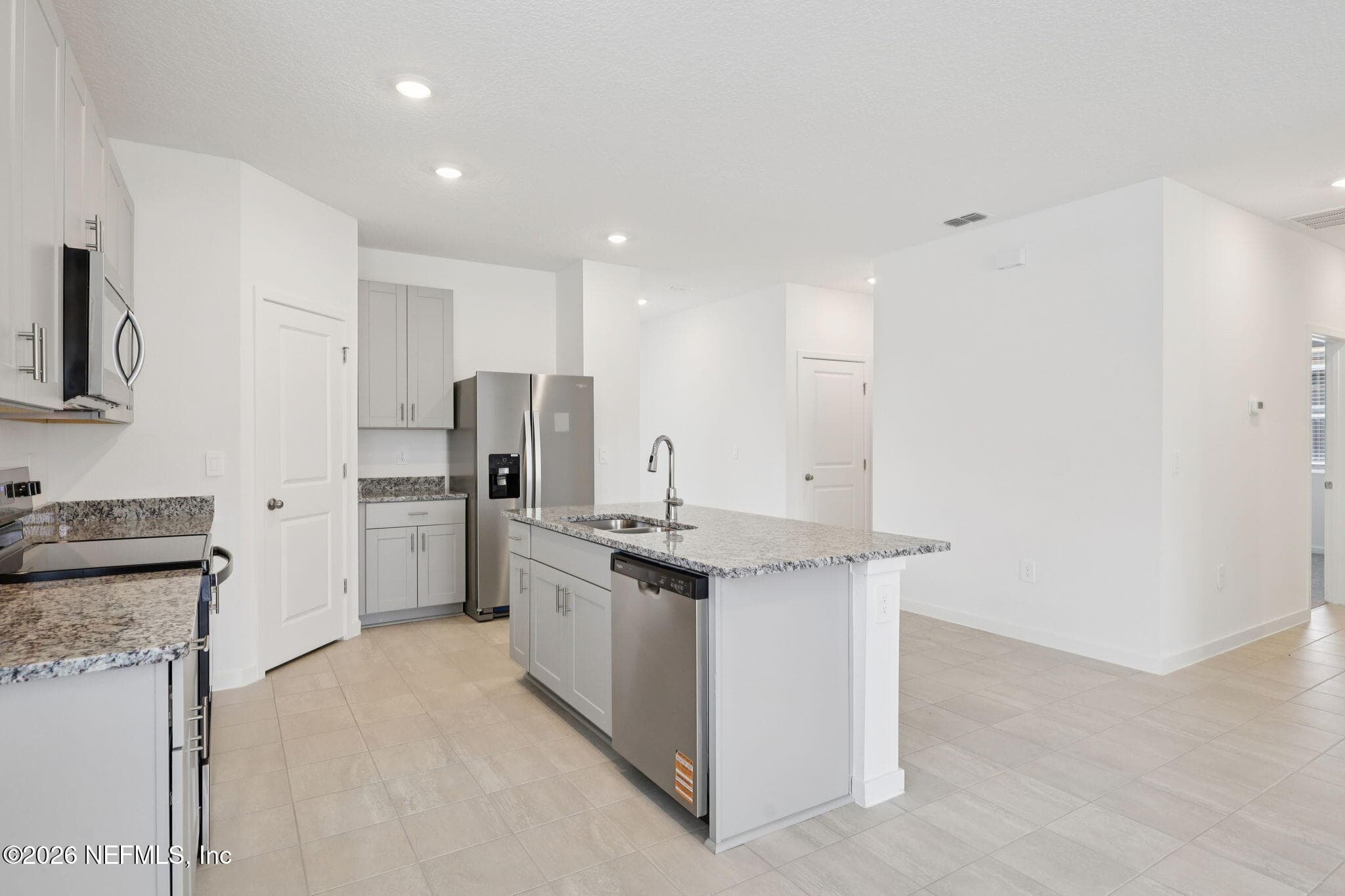 7361 EVERETT FOREST Drive, Jacksonville, FL 32219, Jacksonville — photo 2