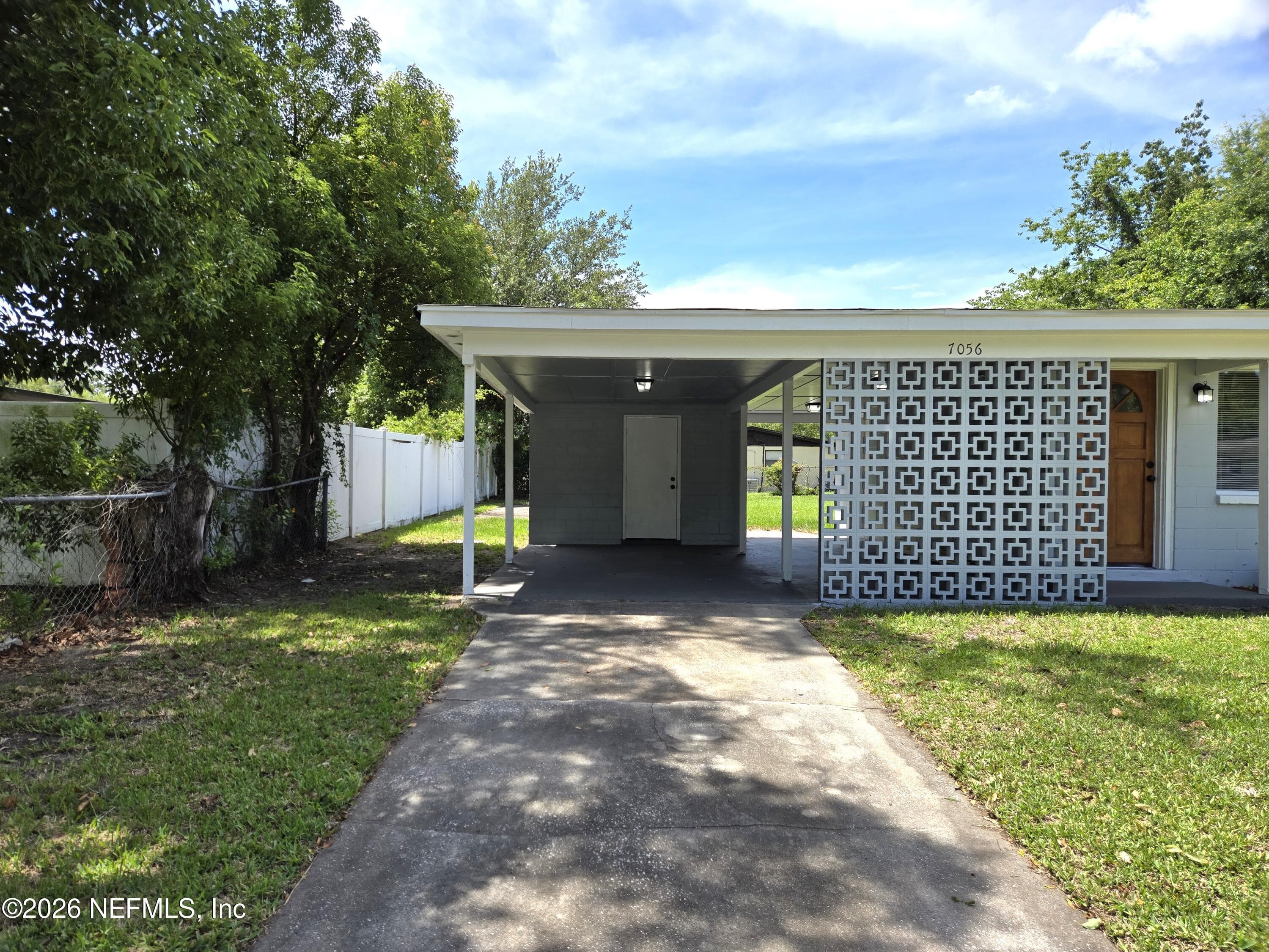 7056 SONORA Drive, Jacksonville — photo 3