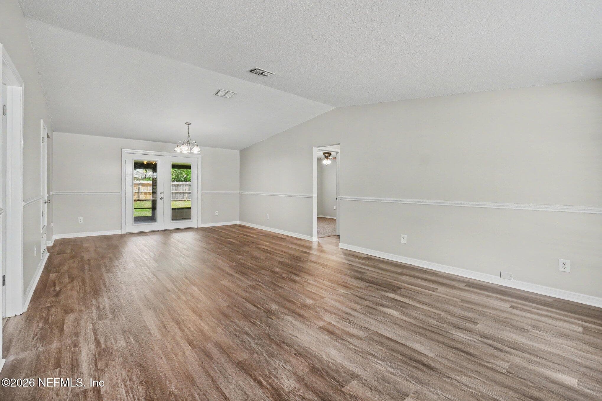 1647 RHONDA Drive, Middleburg — photo 3