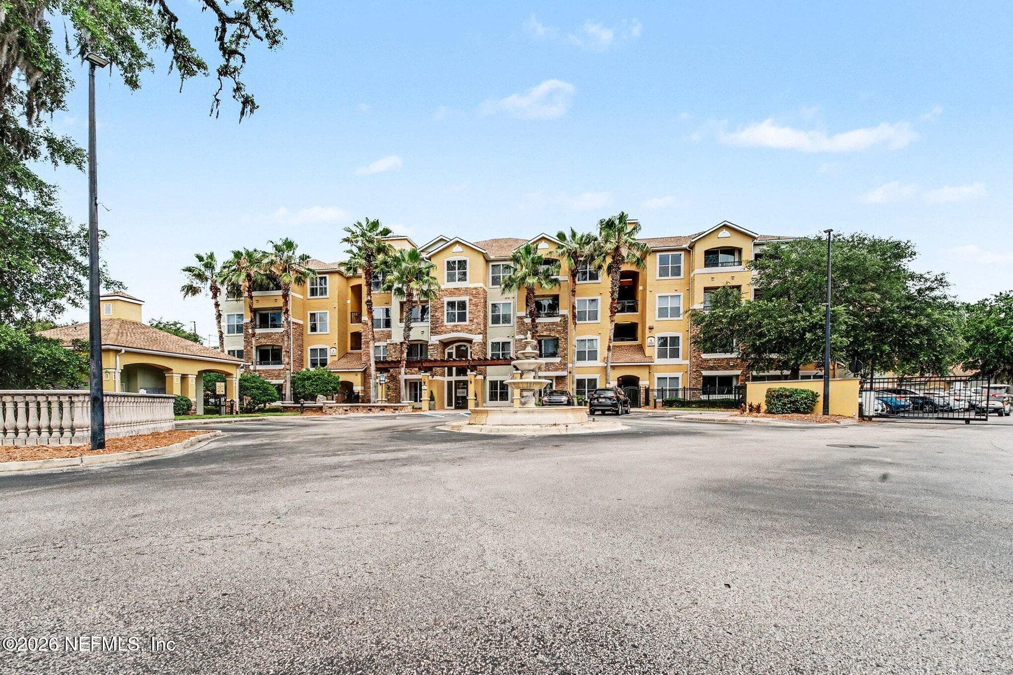 8539 GATE Parkway W 633, Jacksonville — exterior