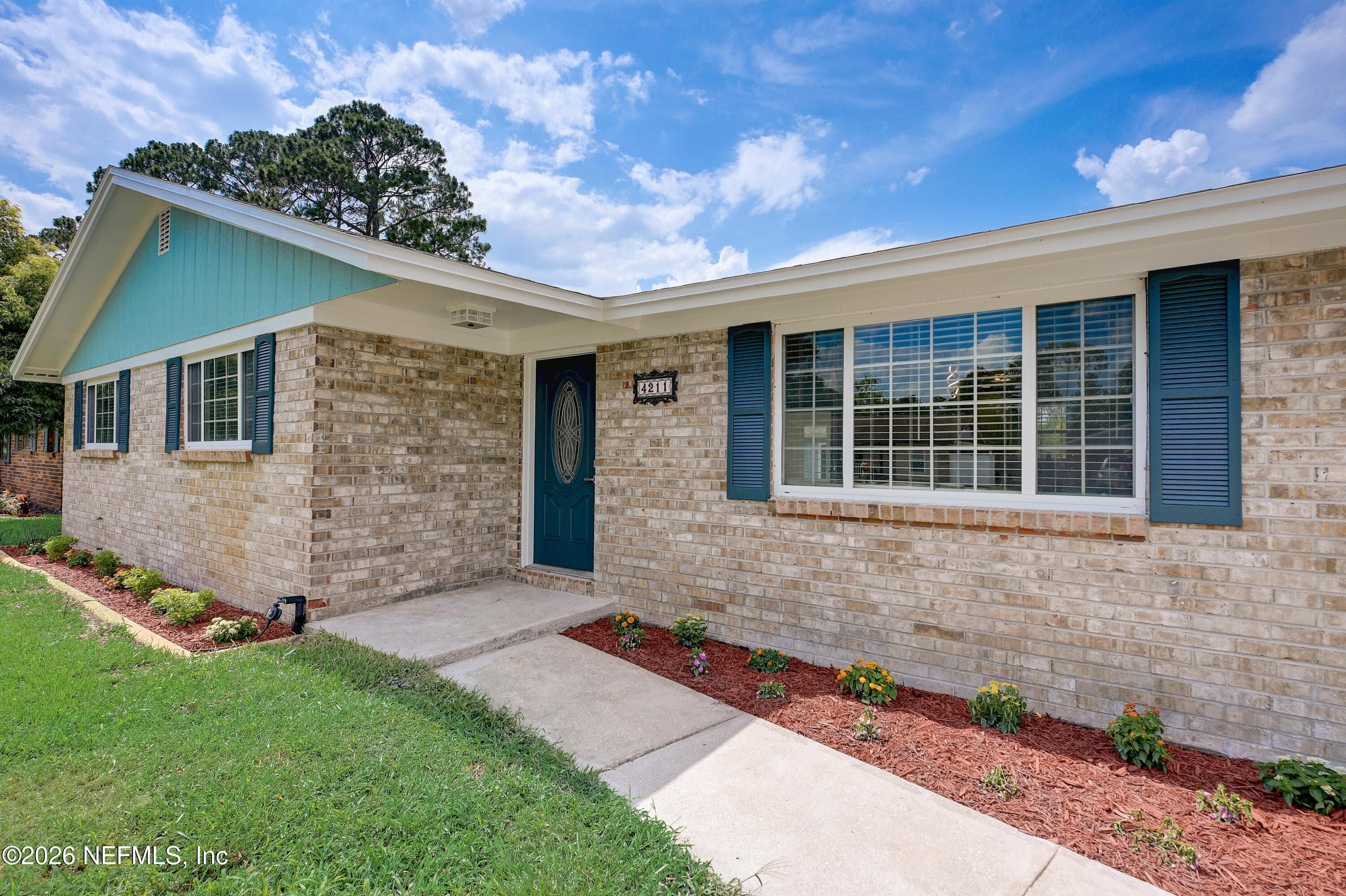4211 TIMBERLAKE Drive N, Jacksonville — photo 2