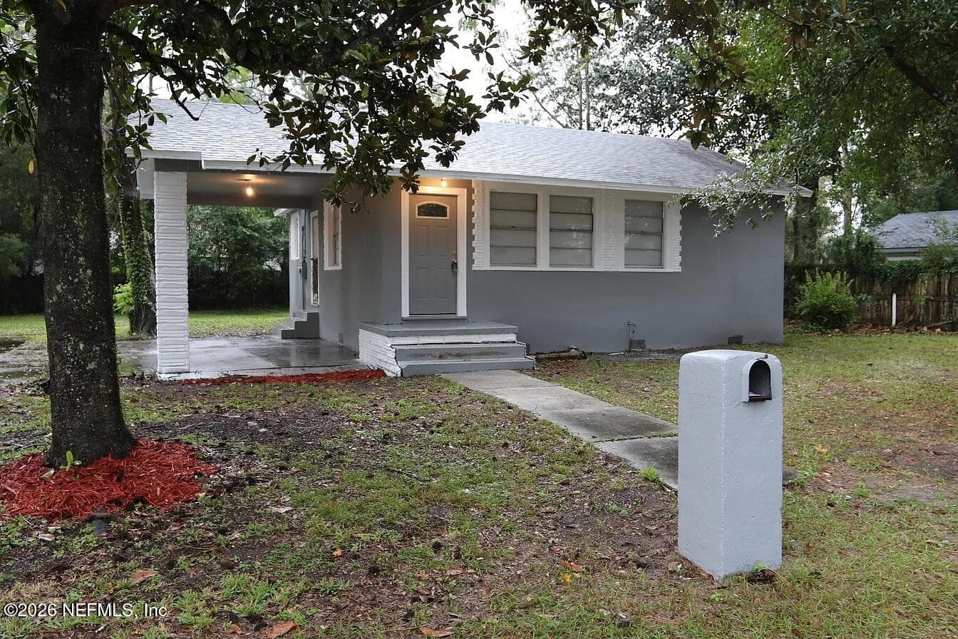 9061 MONROE Avenue, Jacksonville — exterior