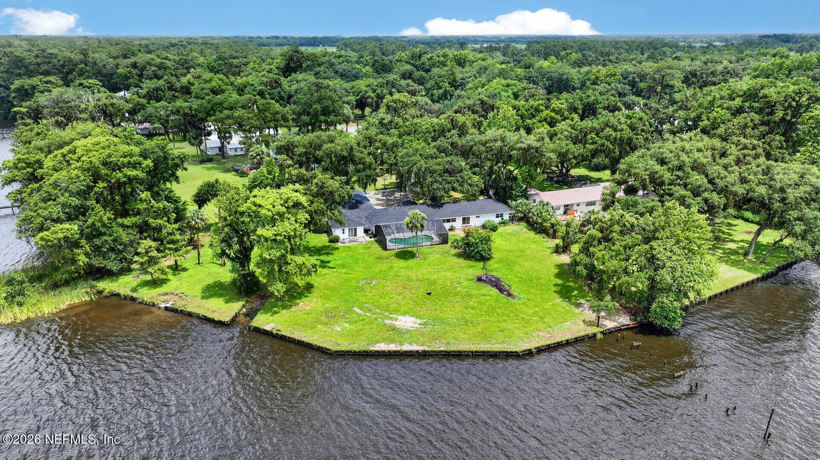 157 W GRANDVIEW Drive, East Palatka, FL 32131, East Palatka — photo 2