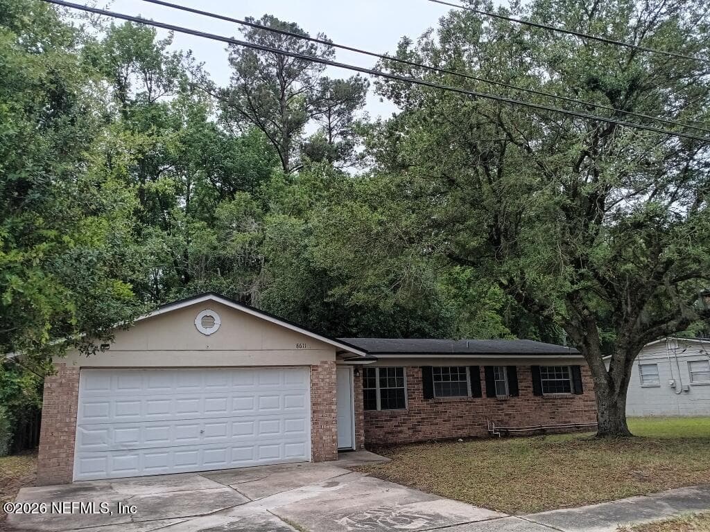 8611 DARLINGTON Drive, Jacksonville — photo 2