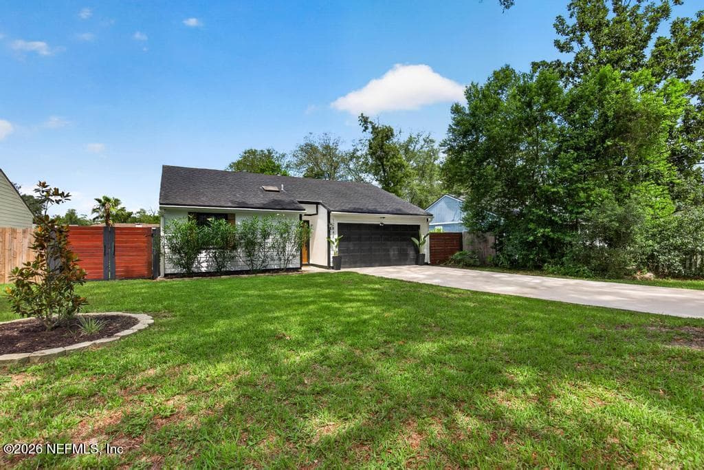 12844 BEAUBIEN Road, Jacksonville — exterior