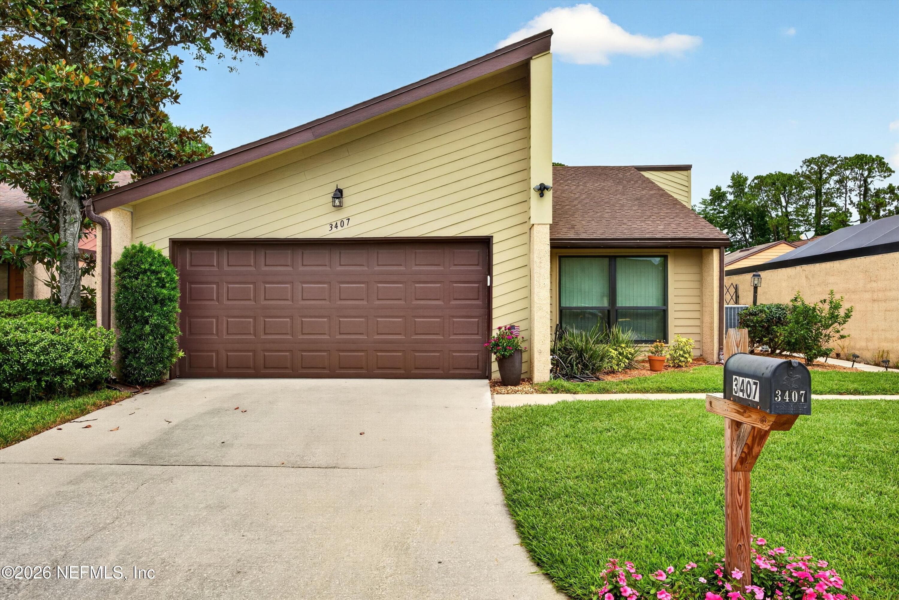 3407 FAIRBANKS GRANT Road N, Jacksonville — exterior