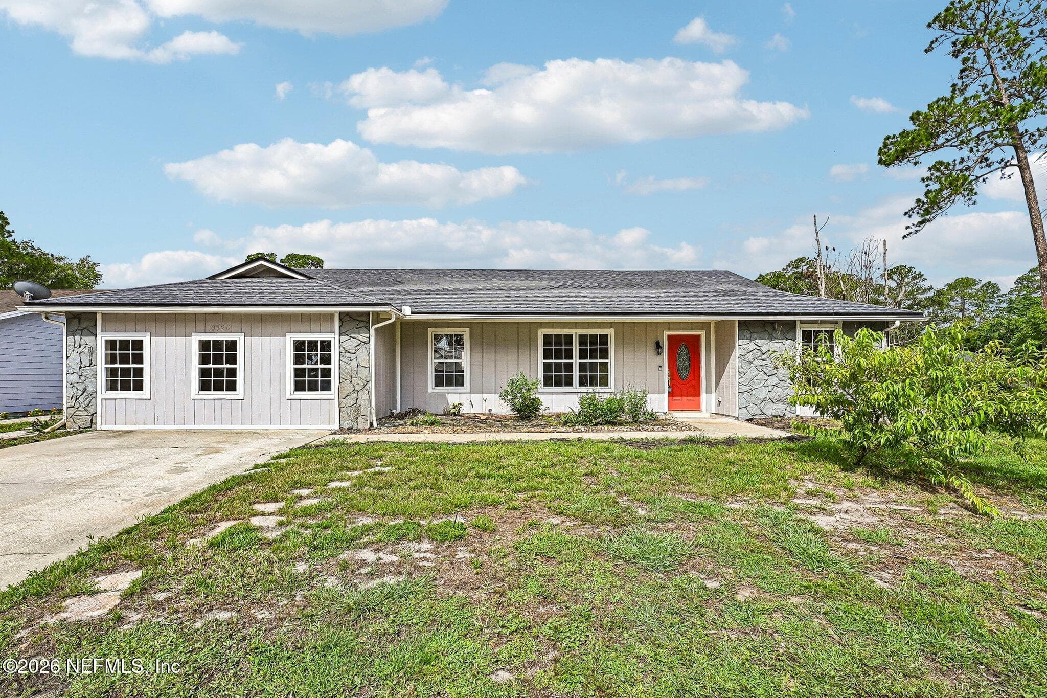 10720 KNOTTINGBY Drive, Jacksonville — exterior