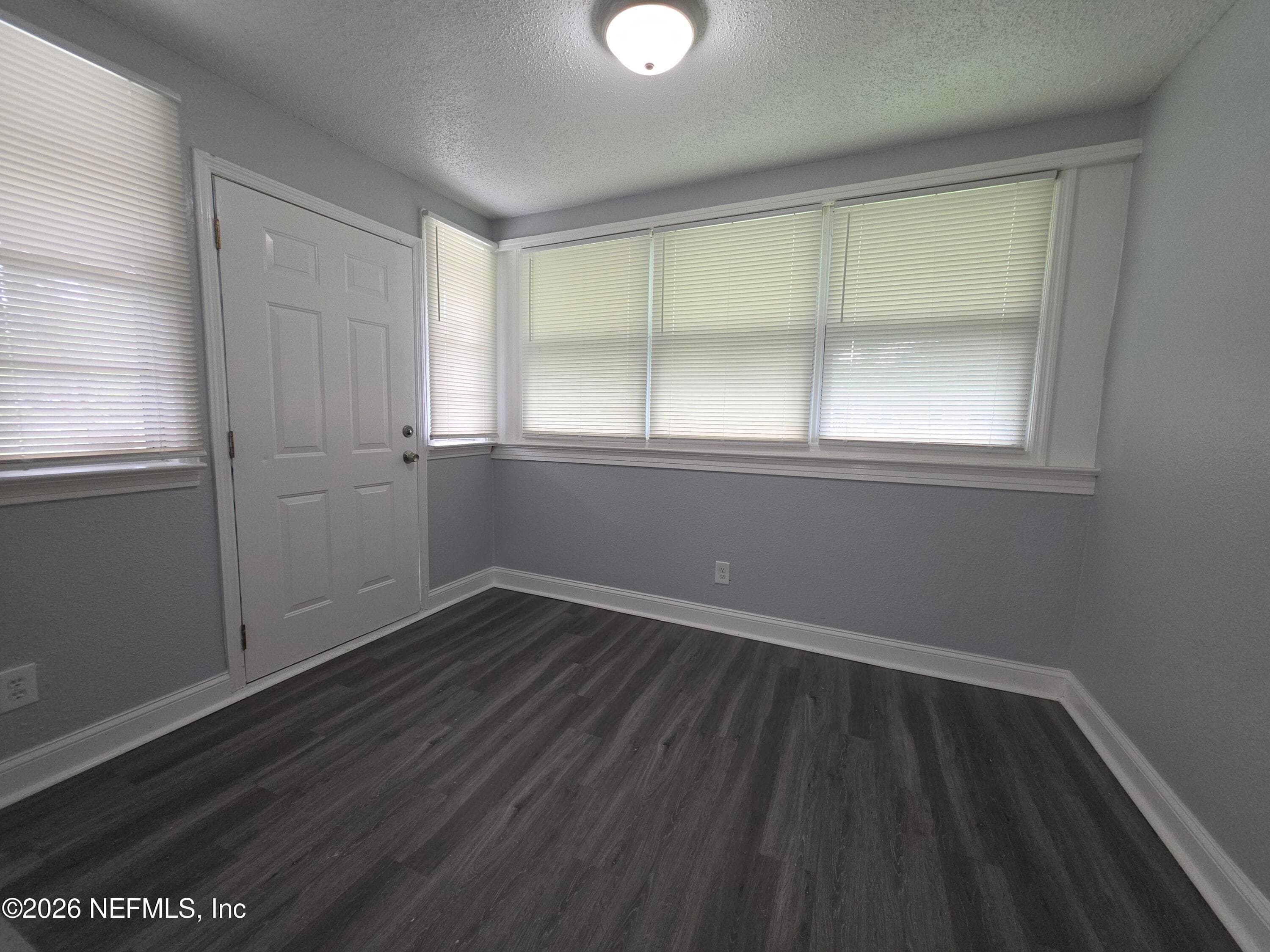 4910 WALCOTT Avenue, Jacksonville — photo 3
