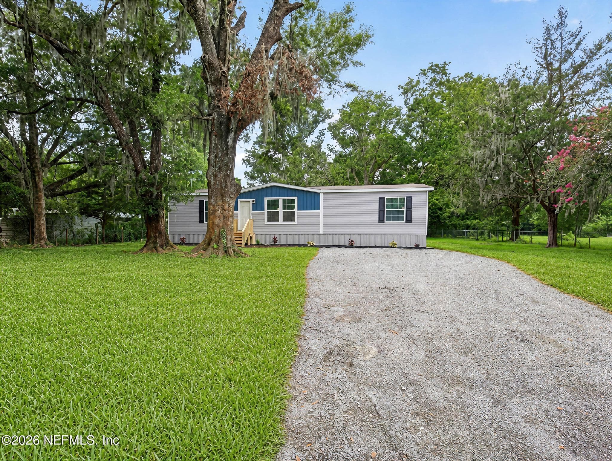 45342 PICKETT Street, Callahan — photo 2