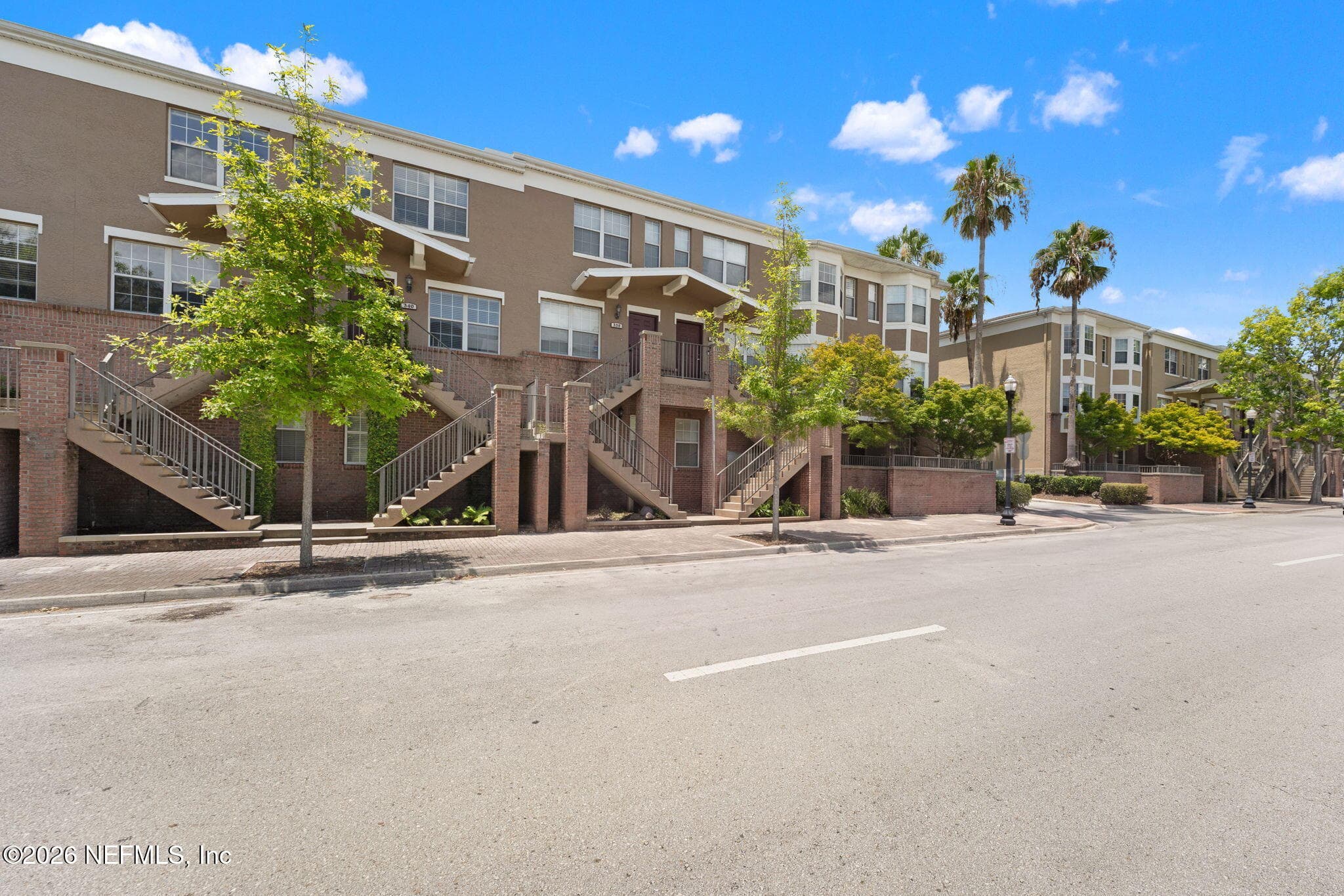338 E ASHLEY Street, Jacksonville — exterior