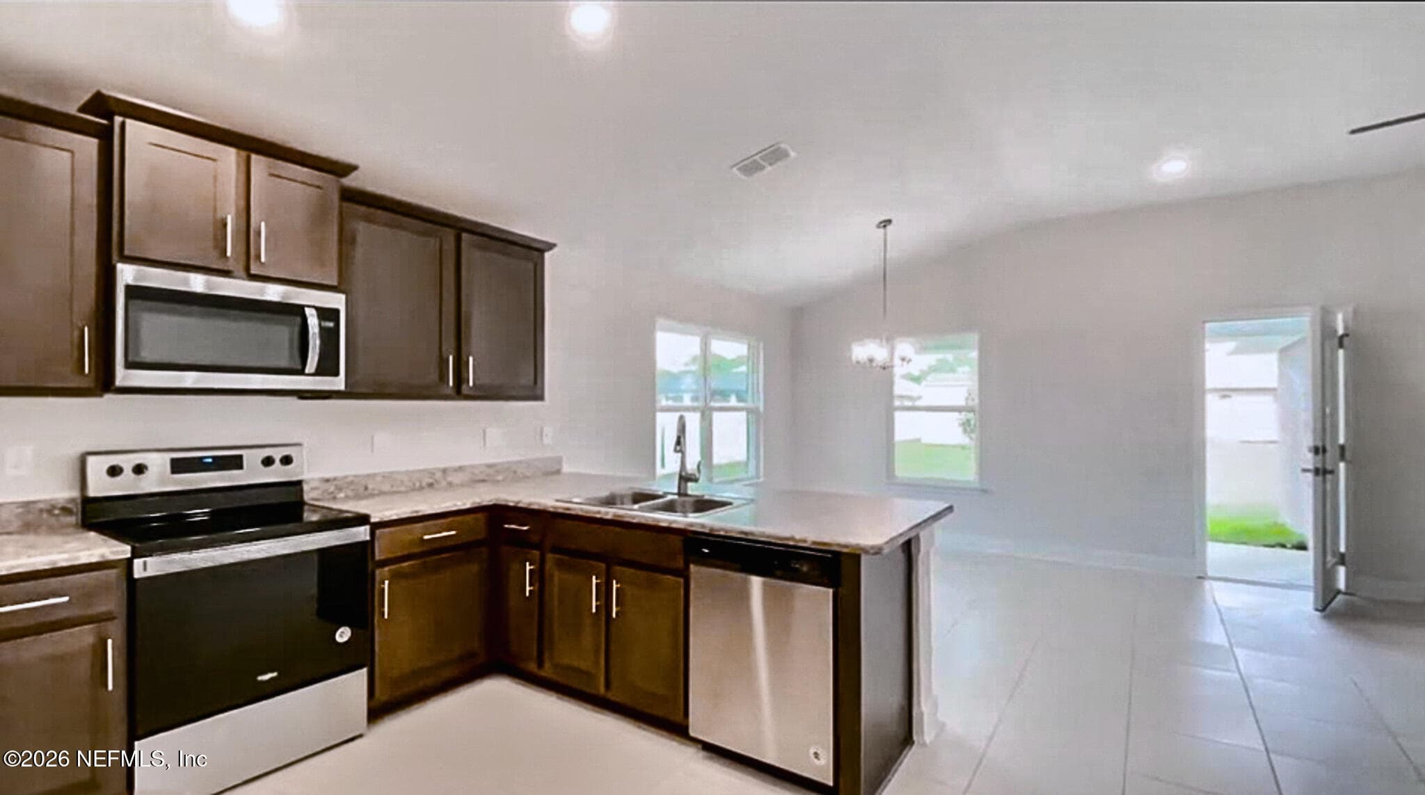 7738 LOOKOUT POINT Drive, Jacksonville, FL 32210, Jacksonville — photo 3