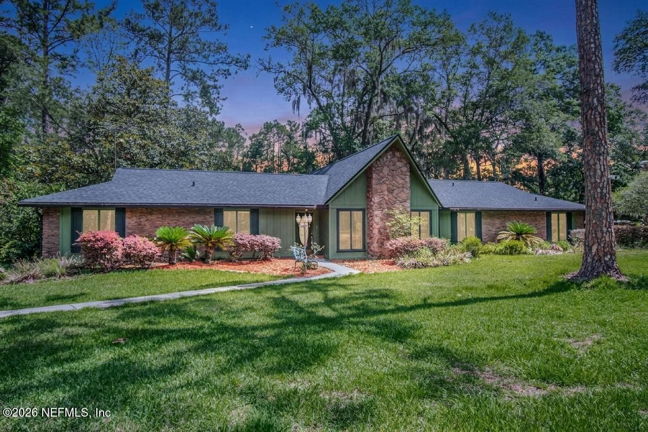 13911 CEDAR CREEK Drive, Sanderson — exterior