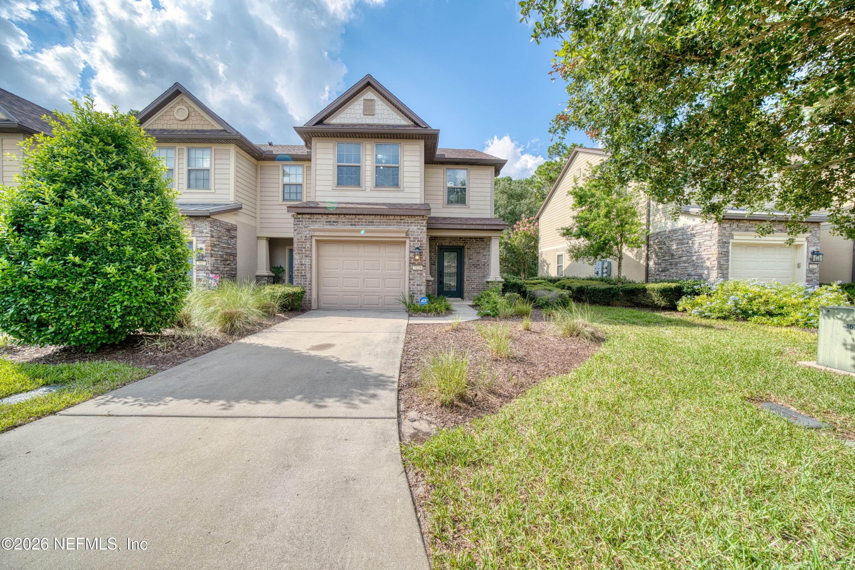 7019 COLDWATER Drive, Jacksonville — exterior
