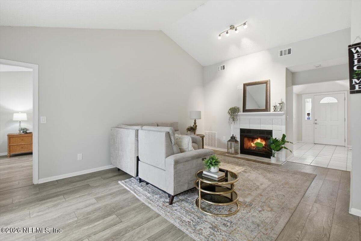 9910 FAWN BROOK Drive, Jacksonville — photo 2