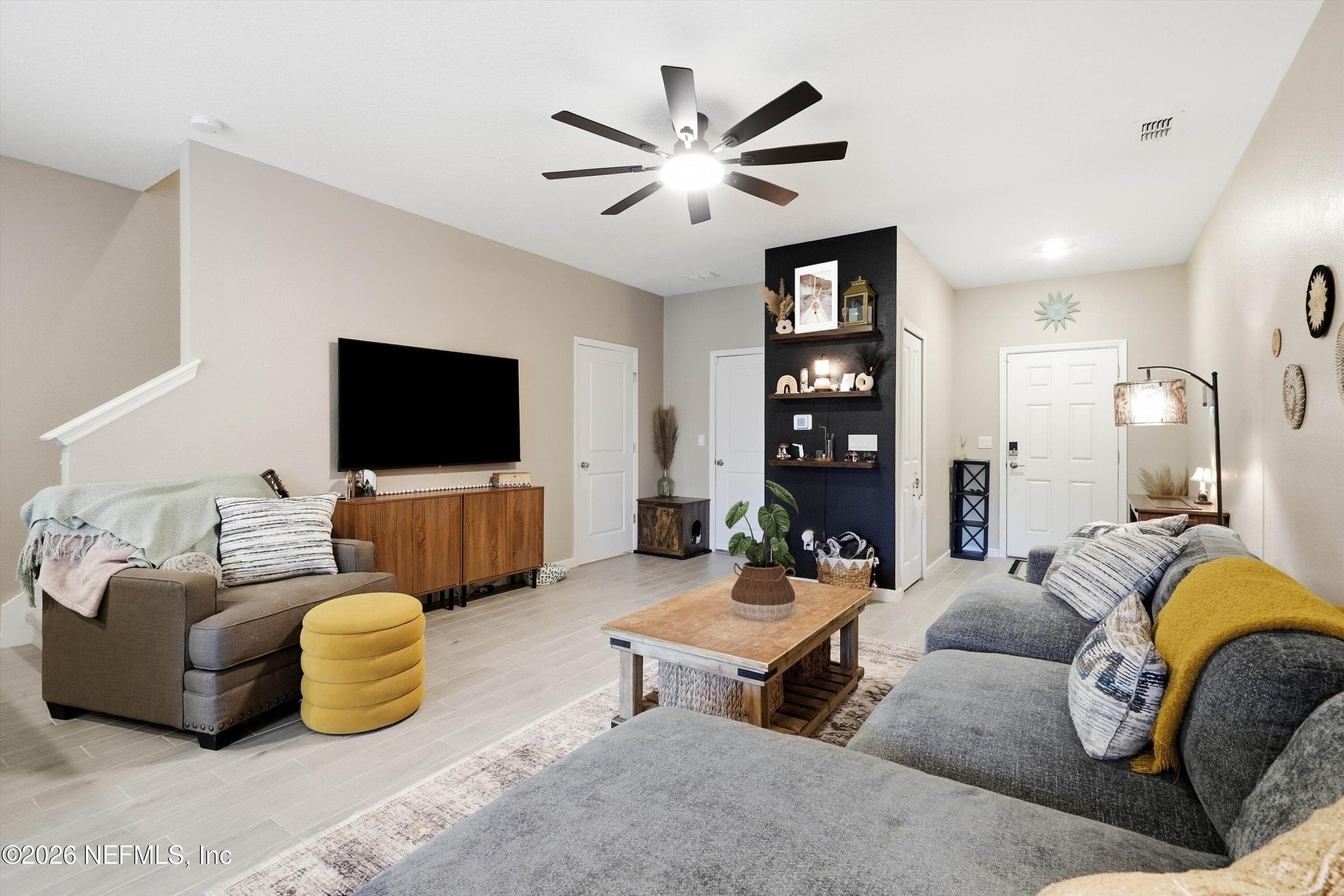 6893 GABLE GROVE Avenue, Jacksonville — exterior