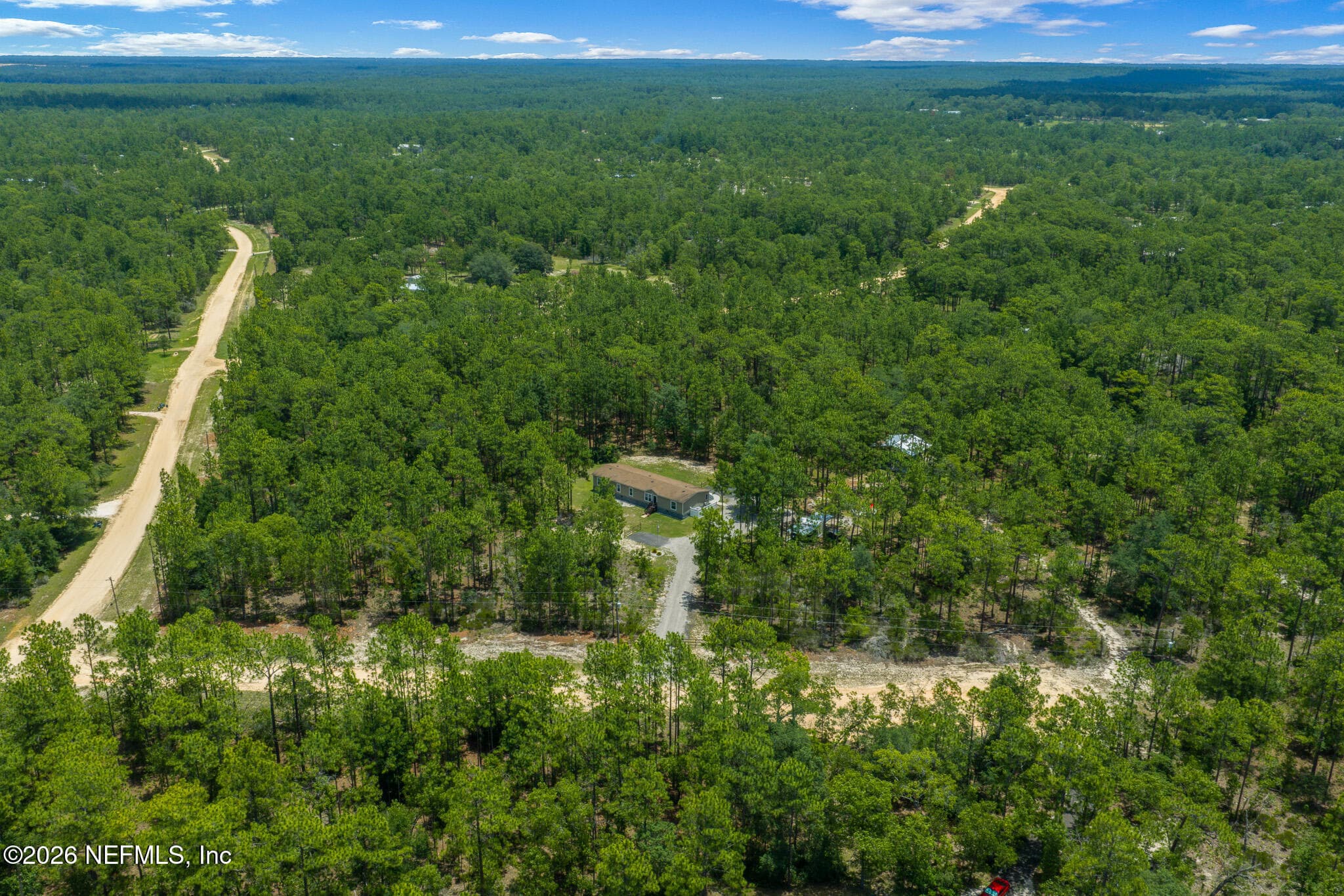 105 BUCK RUN Trail, Hawthorne — exterior