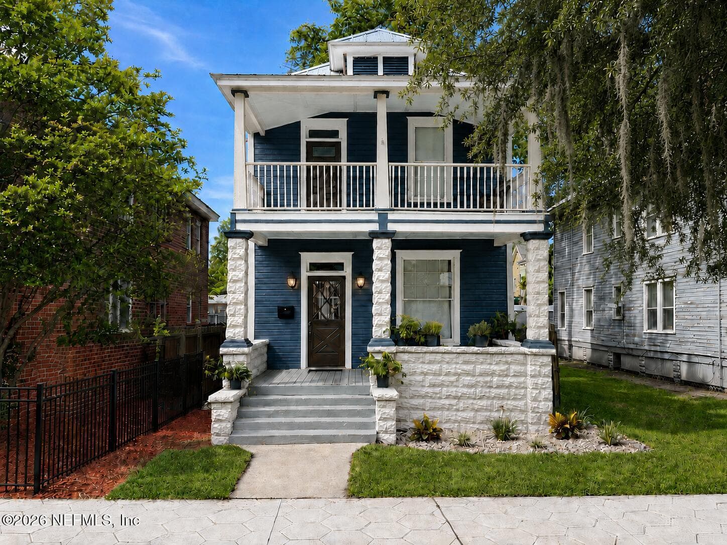135 E 4TH Street, Jacksonville — exterior